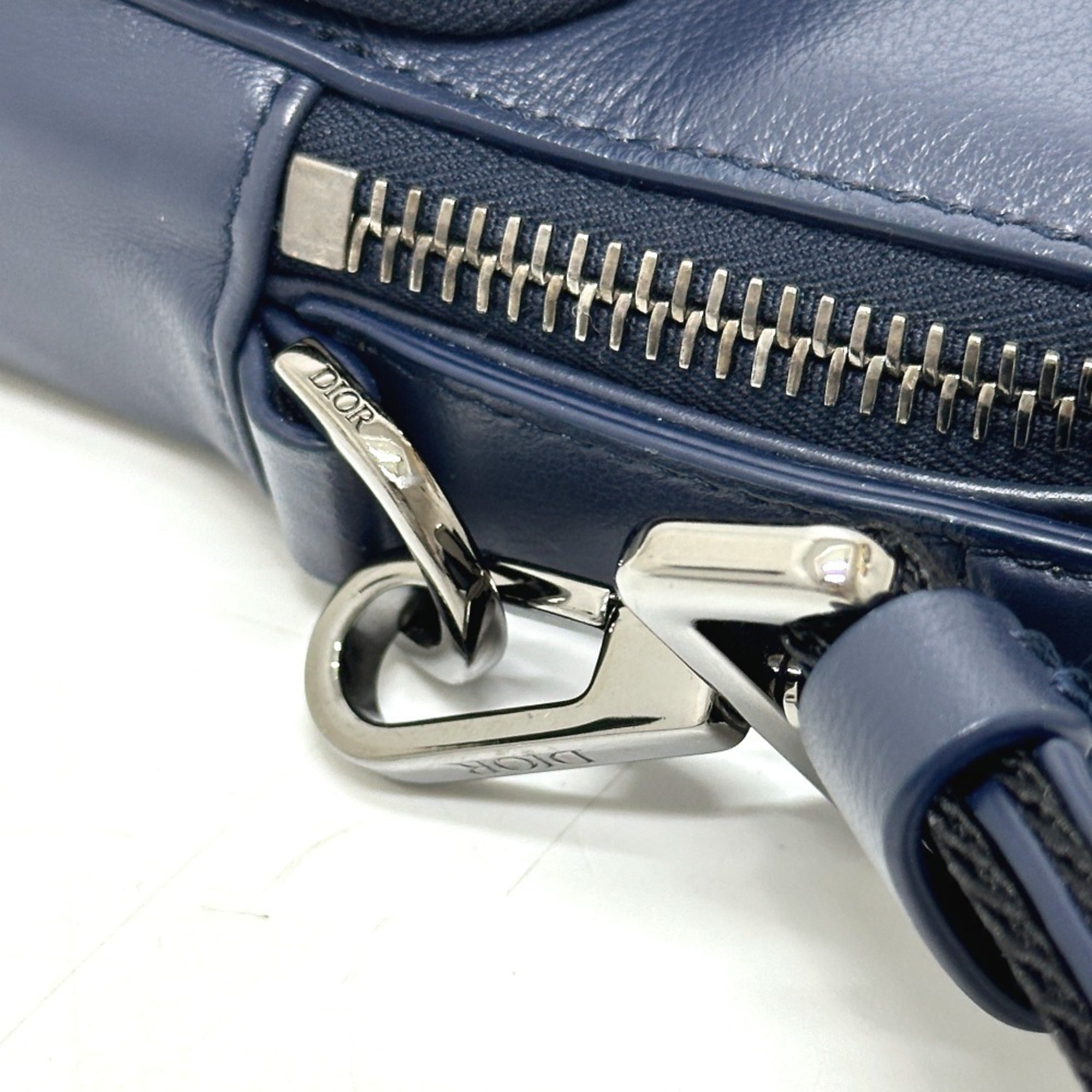 Christian Dior Blue Leather Shoulder Bag (Pre-Owned)