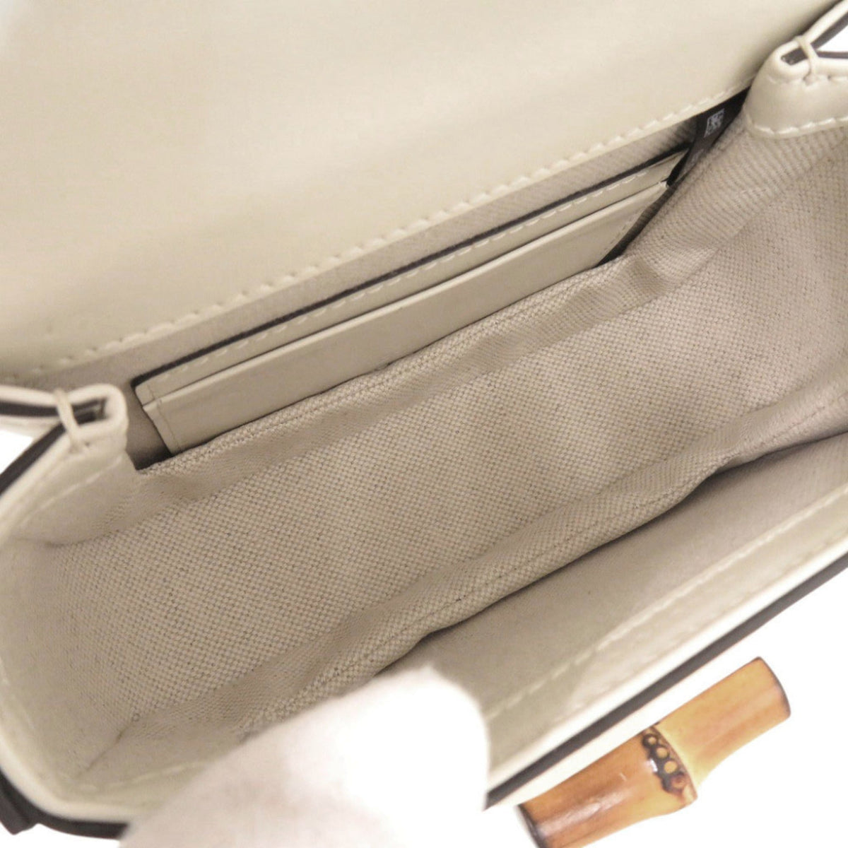Gucci Ivory Leather Handbag Shoulder Bag (Pre-Owned)