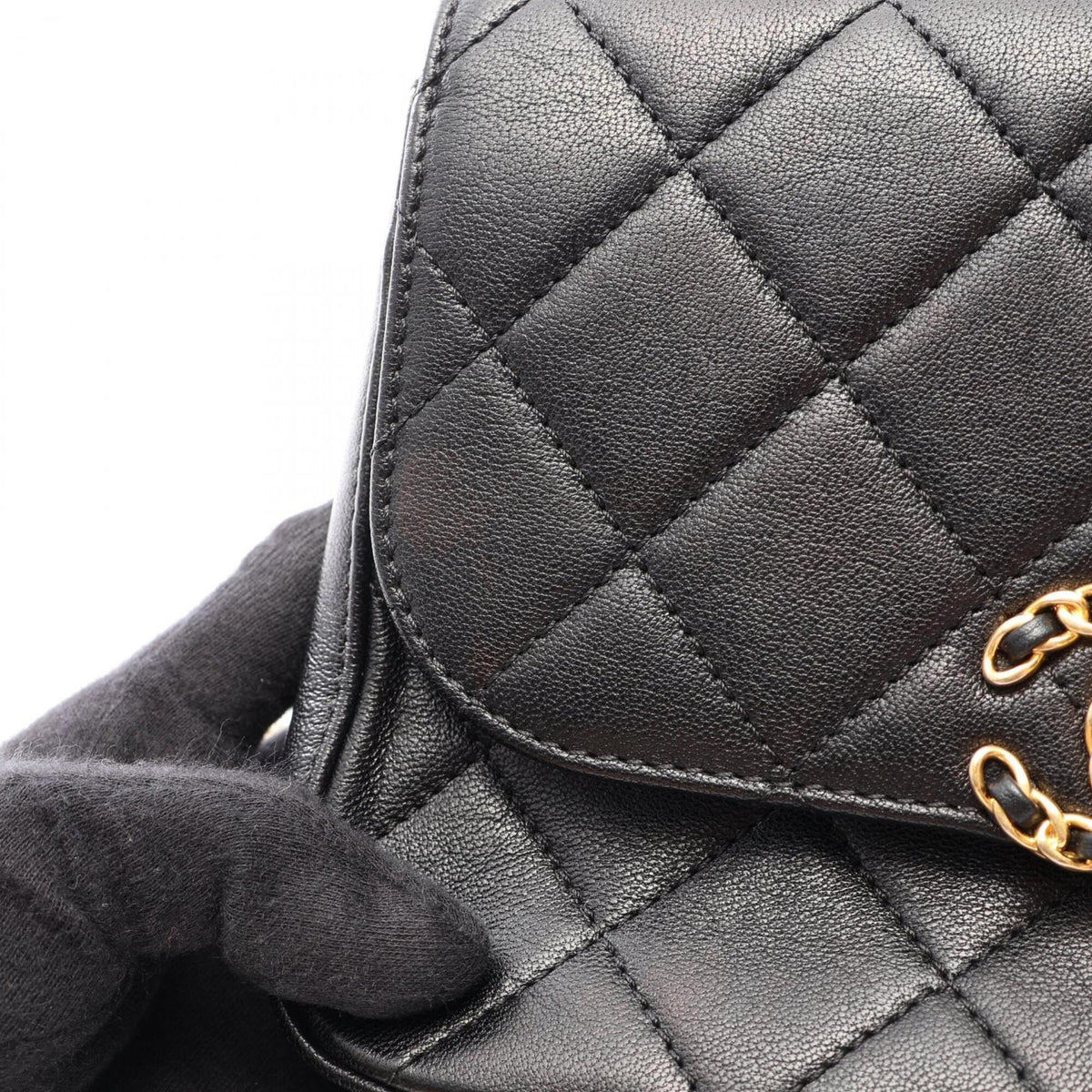 Chanel Black Leather Handbag Shoulder Bag (Pre-Owned)