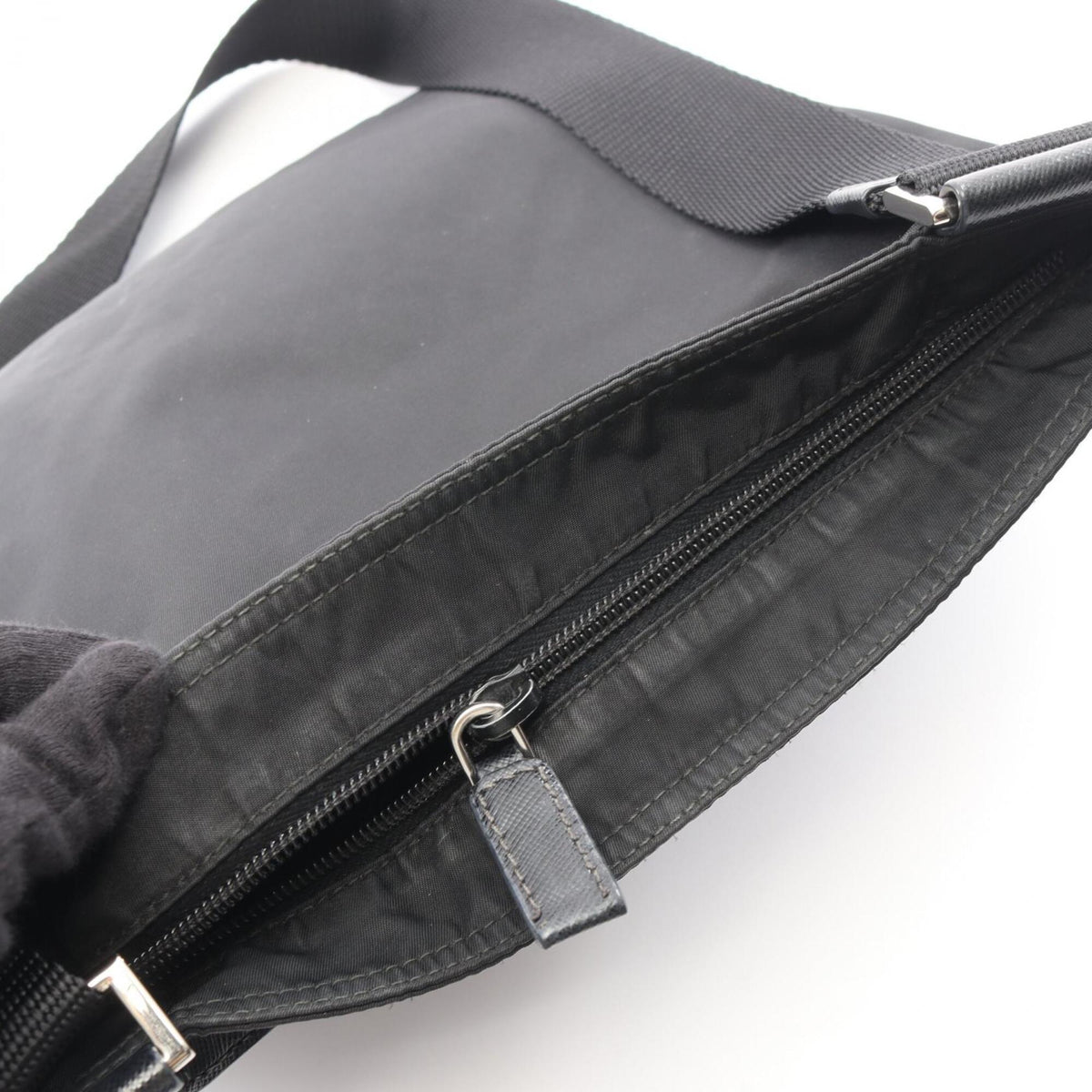 Prada Black Nylon Leather Handbag Shoulder Bag (Pre-Owned)