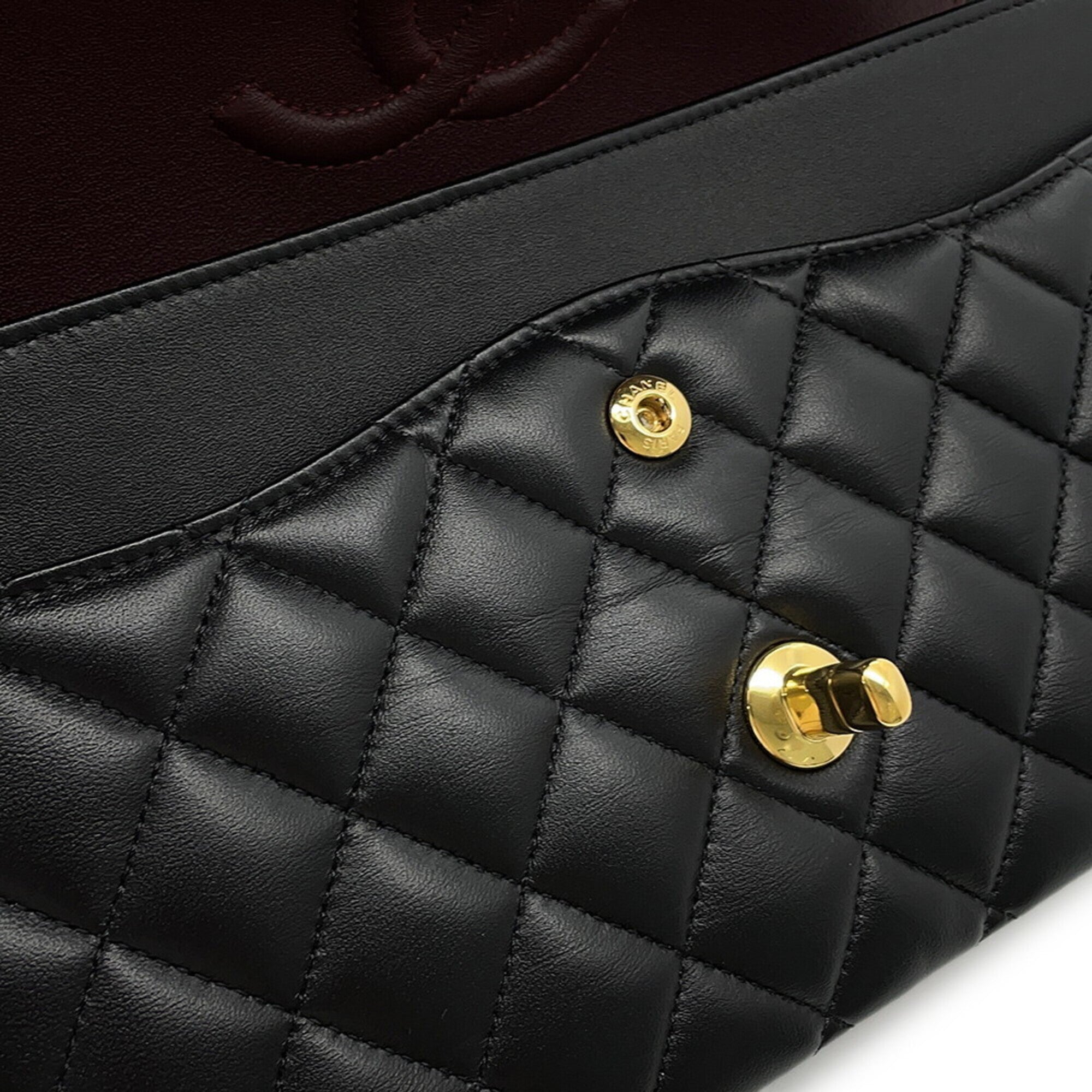 Chanel Matelasse Black Leather Handbag Shoulder Bag (Pre-Owned)