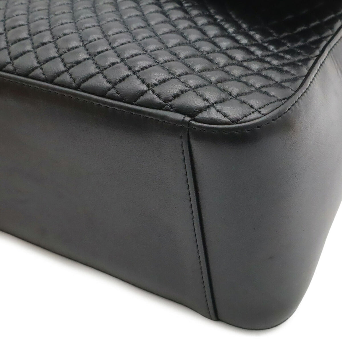 Bally Black Leather Handbag (Pre-Owned)