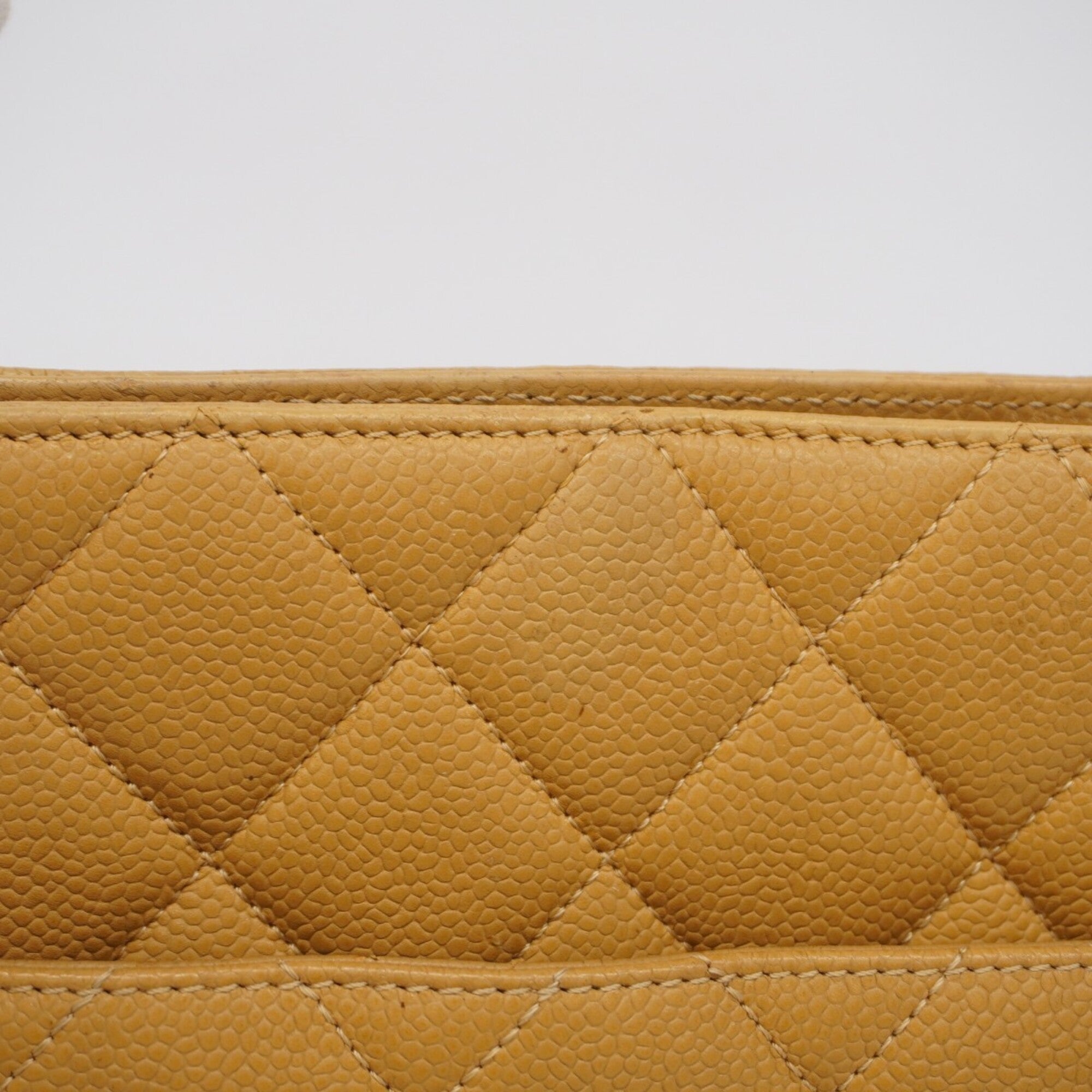 Chanel Beige Grained Calfskin Tote Bag (Pre-Owned)