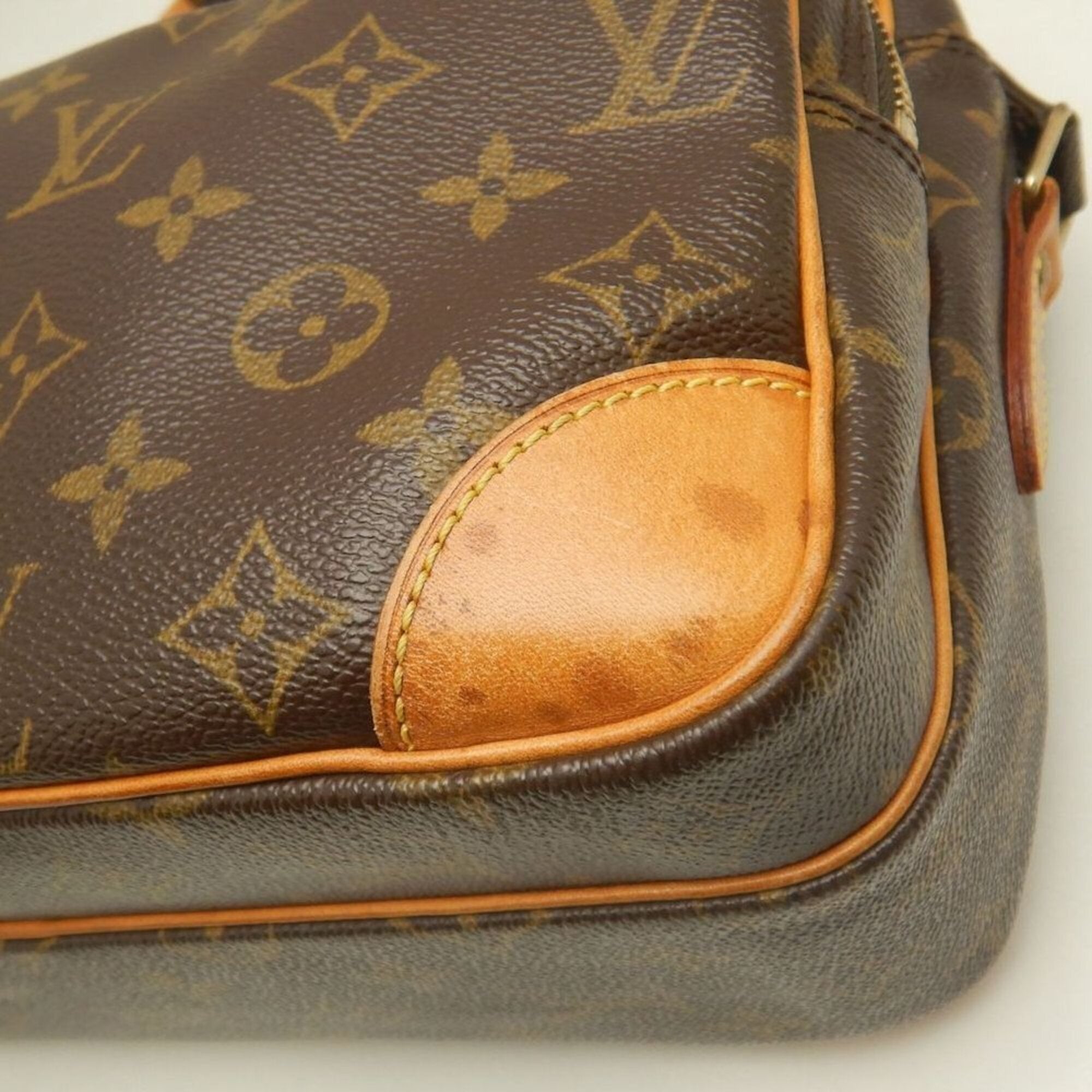 Louis Vuitton Monogram Brown Monogram Shoulder Bag (Pre-Owned)