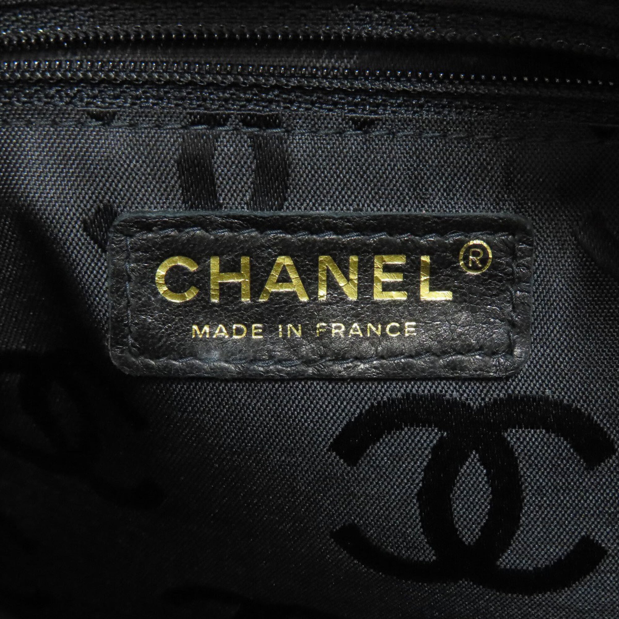Chanel Camellia Black Leather Shoulder Bag (Pre-Owned)