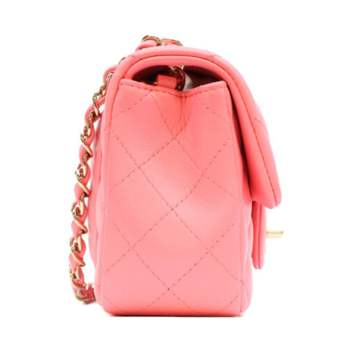 Chanel Pink Leather Shoulder Bag (Pre-Owned)
