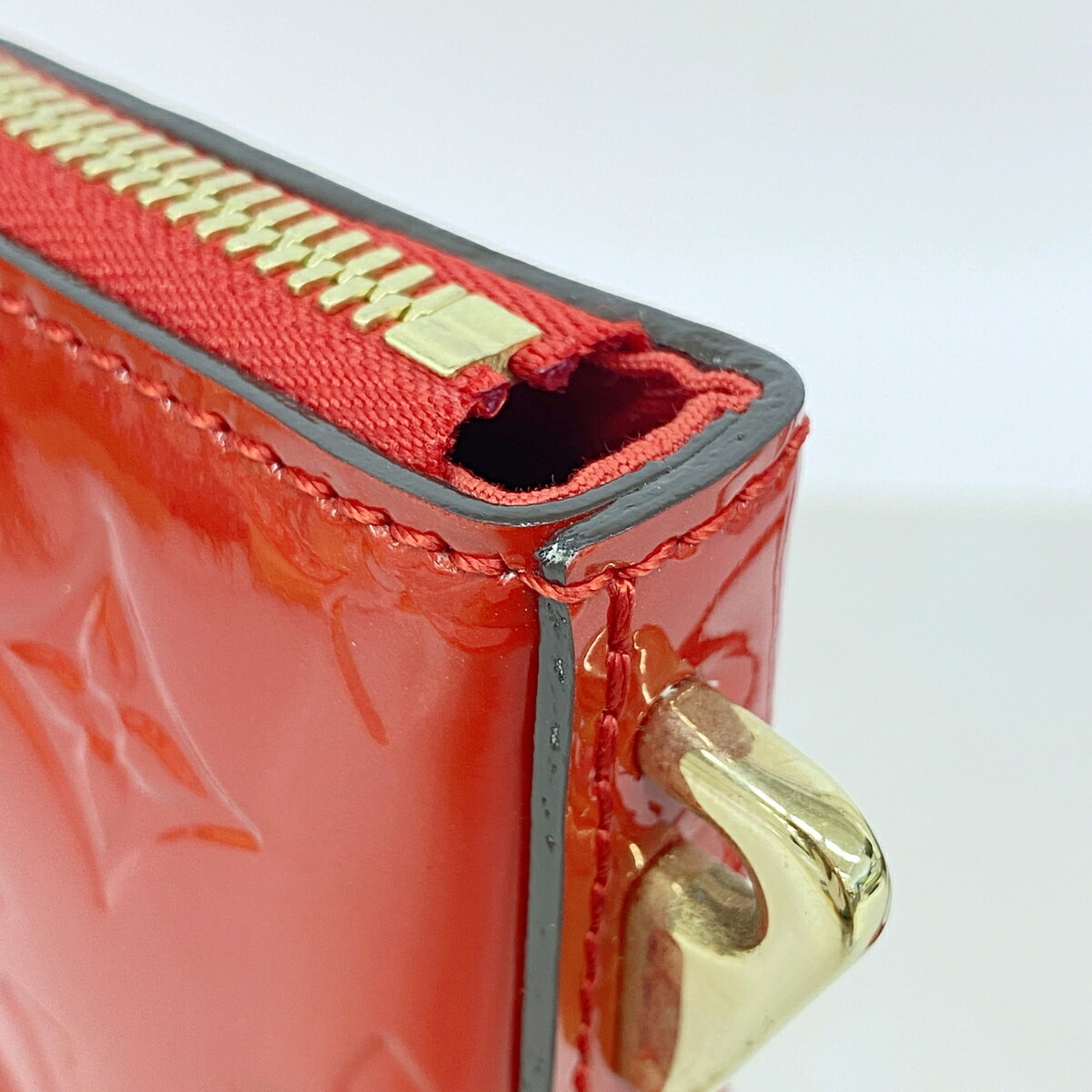 Louis Vuitton Cerise Handbag (Pre-Owned)
