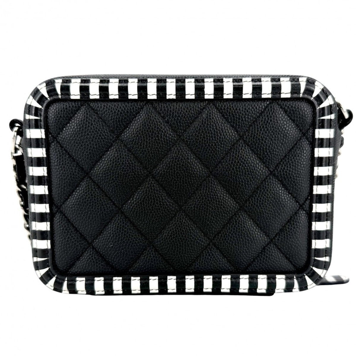 Chanel Matelasse Black Grained Calfskin Shoulder Bag (Pre-Owned)
