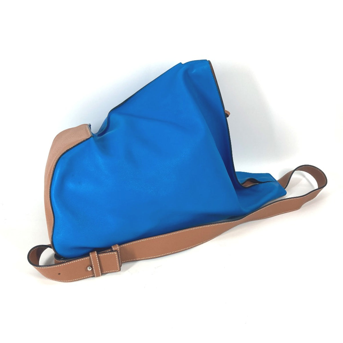 Loewe Blue Leather Shoulder Bag (Pre-Owned)