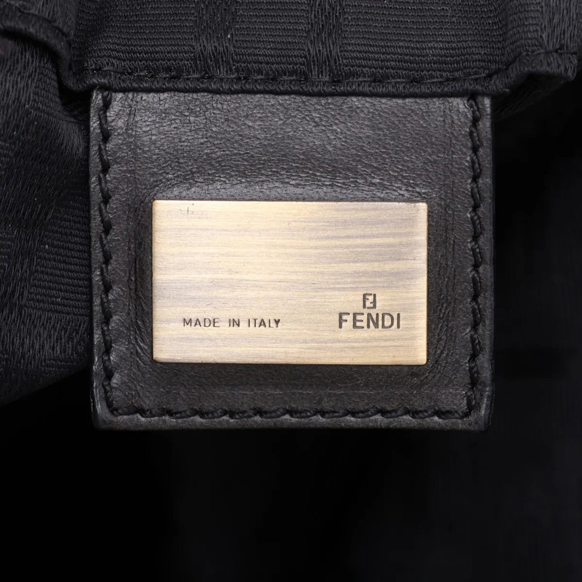 Fendi Black Leather Nylon Messenger Bag Shoulder Bag (Pre-Owned)