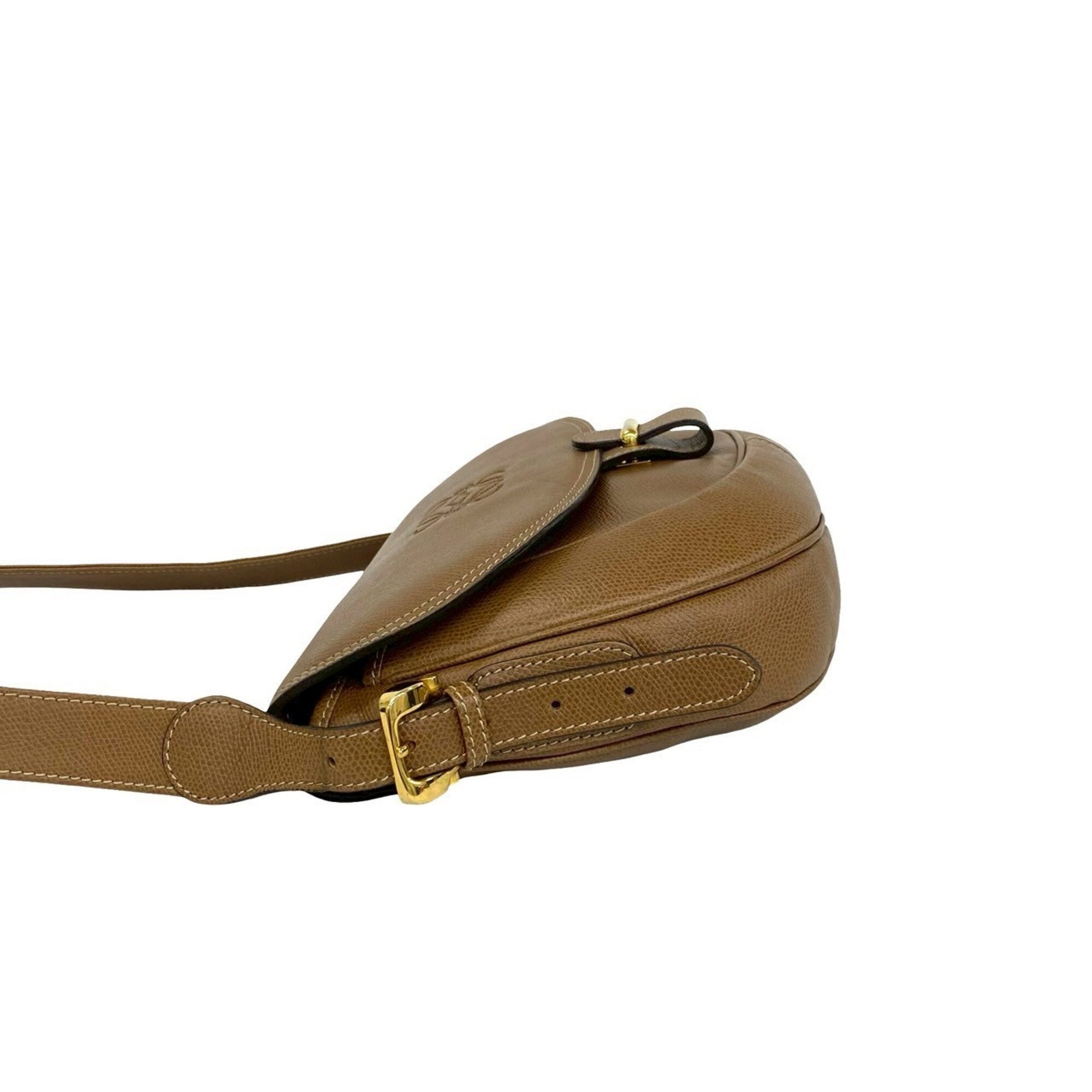 Loewe Beige Leather Pochette Shoulder Bag (Pre-Owned)