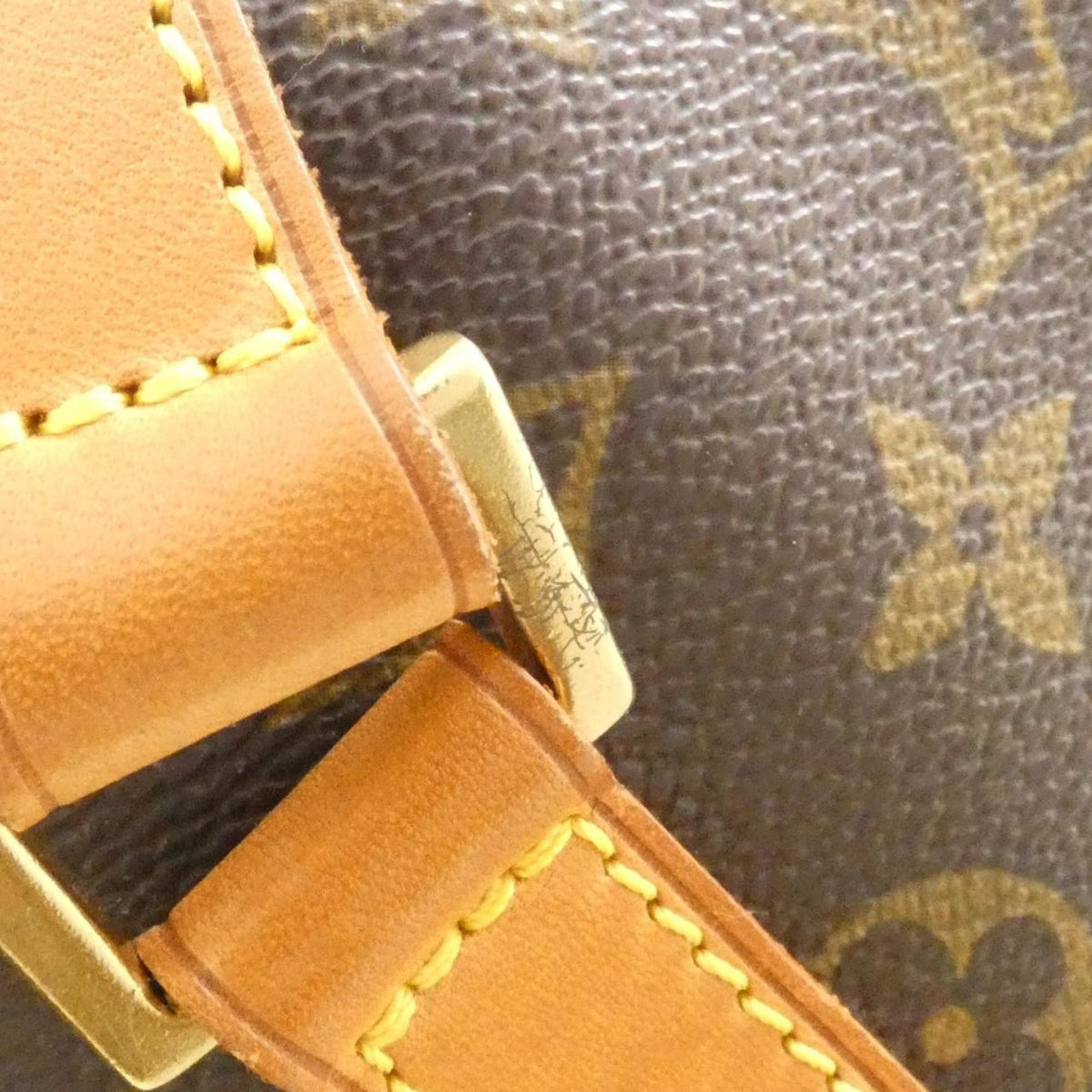 Louis Vuitton Brown Coated Canvas Shoulder Bag (Pre-Owned)