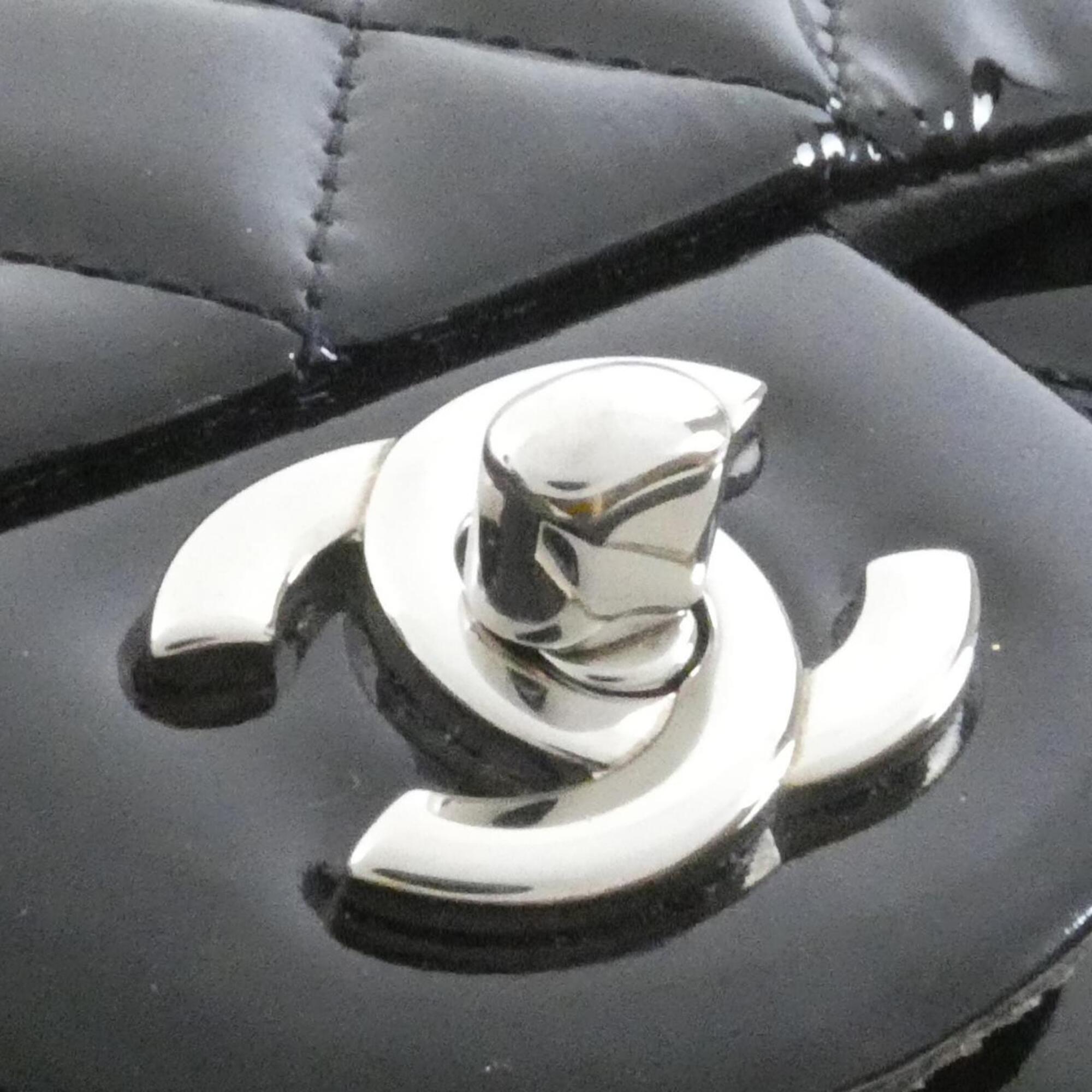 Chanel Black Leather Shoulder Bag (Pre-Owned)