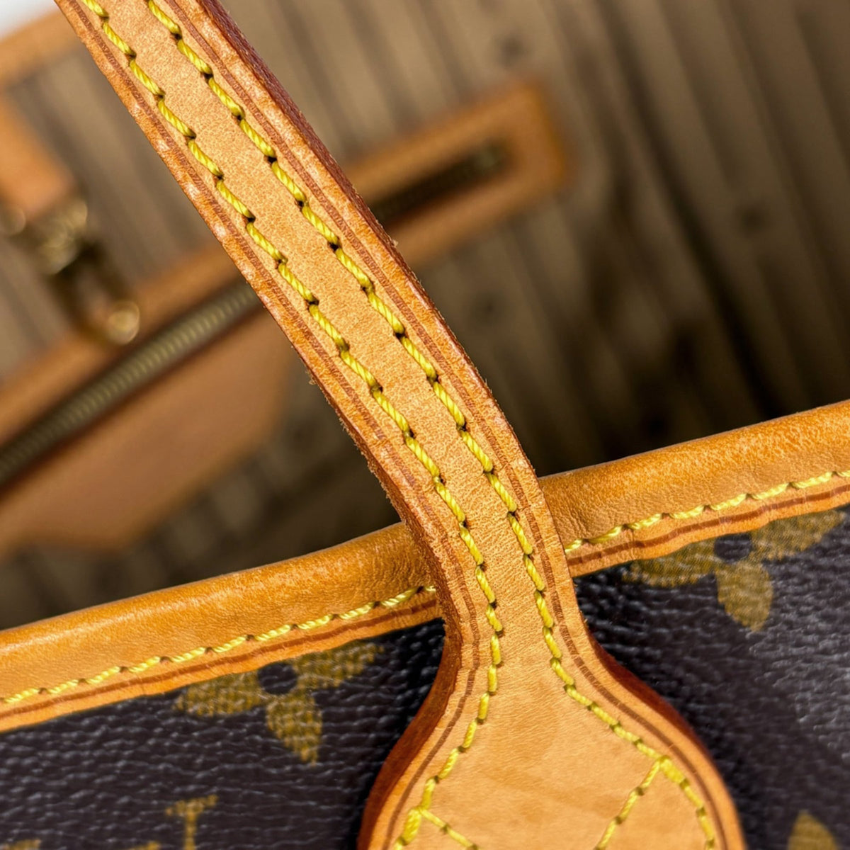 Louis Vuitton Brown Monogram Shoulder Bag Tote Bag (Pre-Owned)