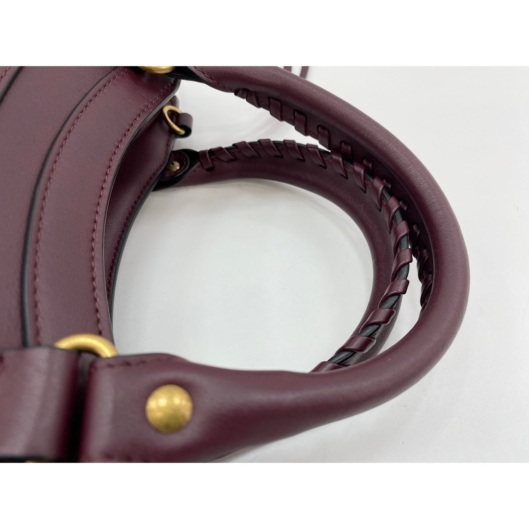 Balenciaga Wine Handbag (Pre-Owned)