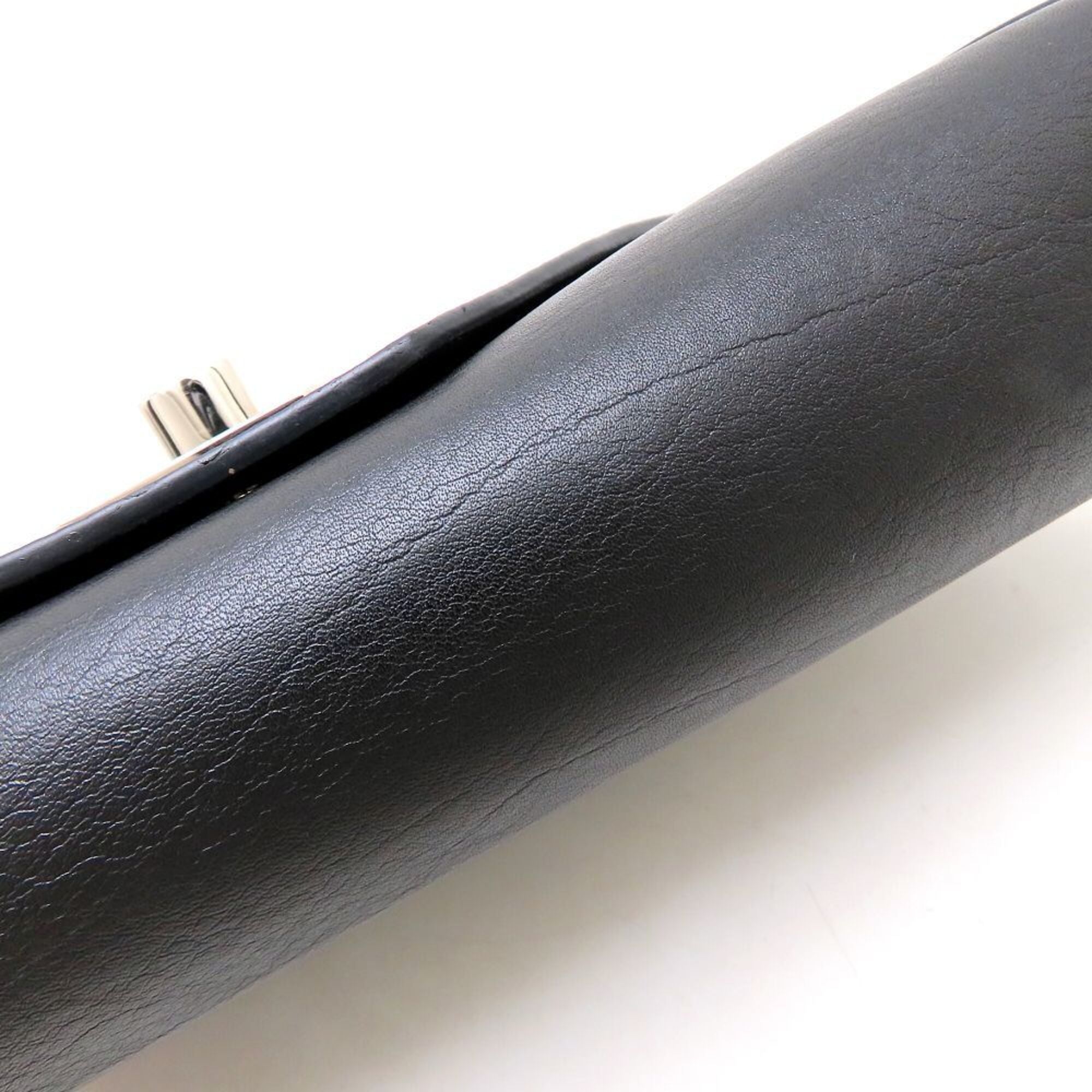 Louis Vuitton Black Leather Shoulder Bag (Pre-Owned)