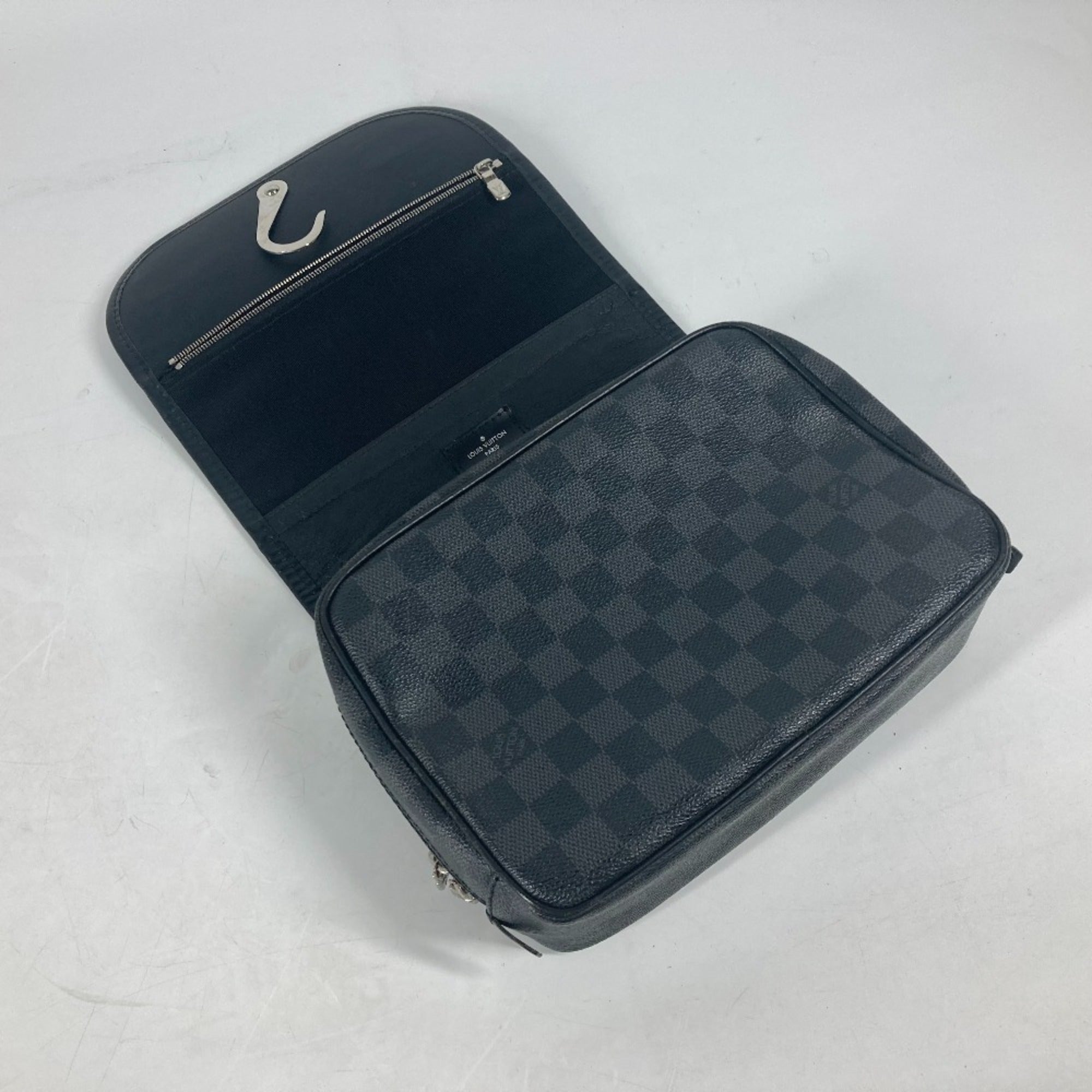 Louis Vuitton Damier Graphite Black Damier Graphite Pouch (Pre-Owned)
