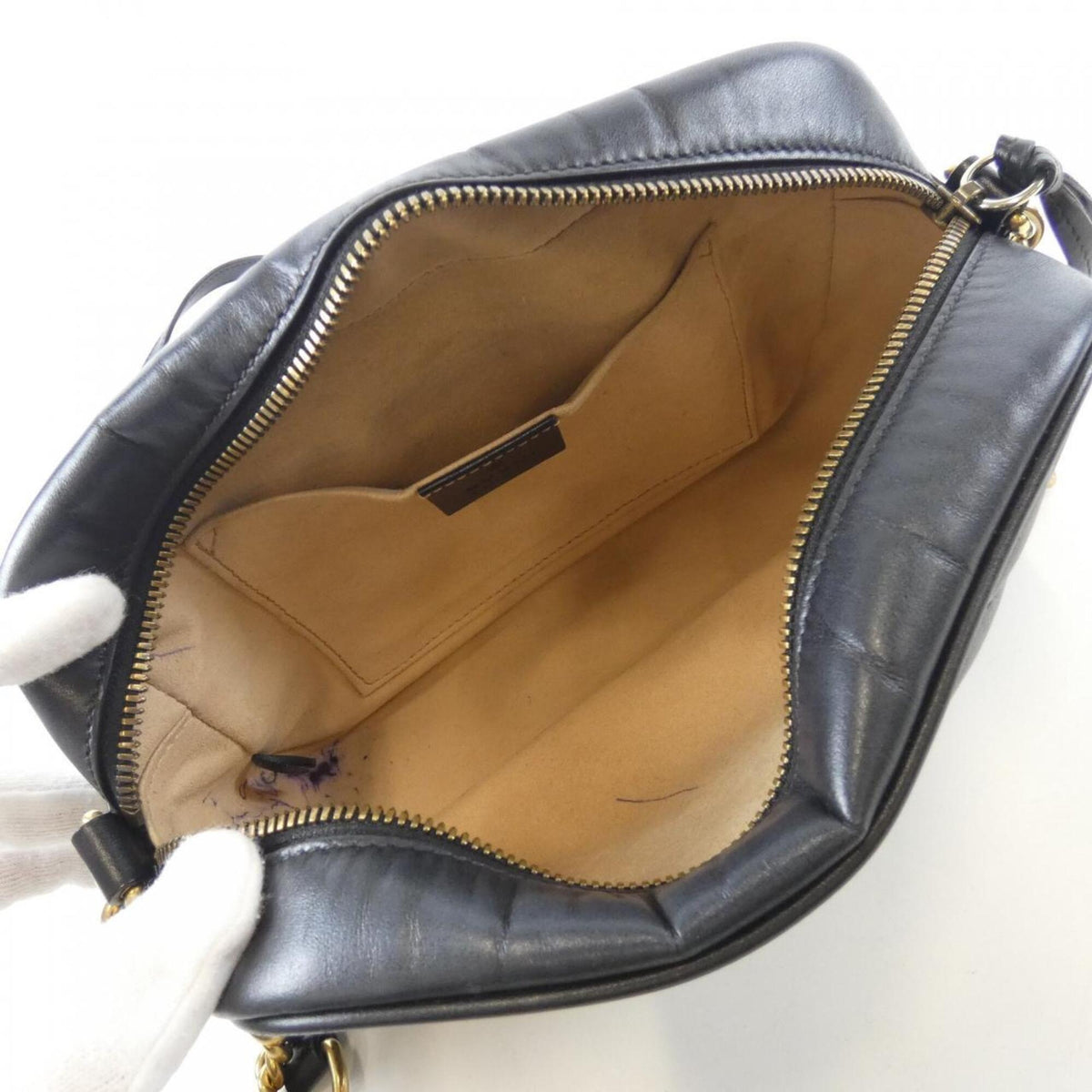 Gucci Black Quilting Leather Shoulder Bag (Pre-Owned)