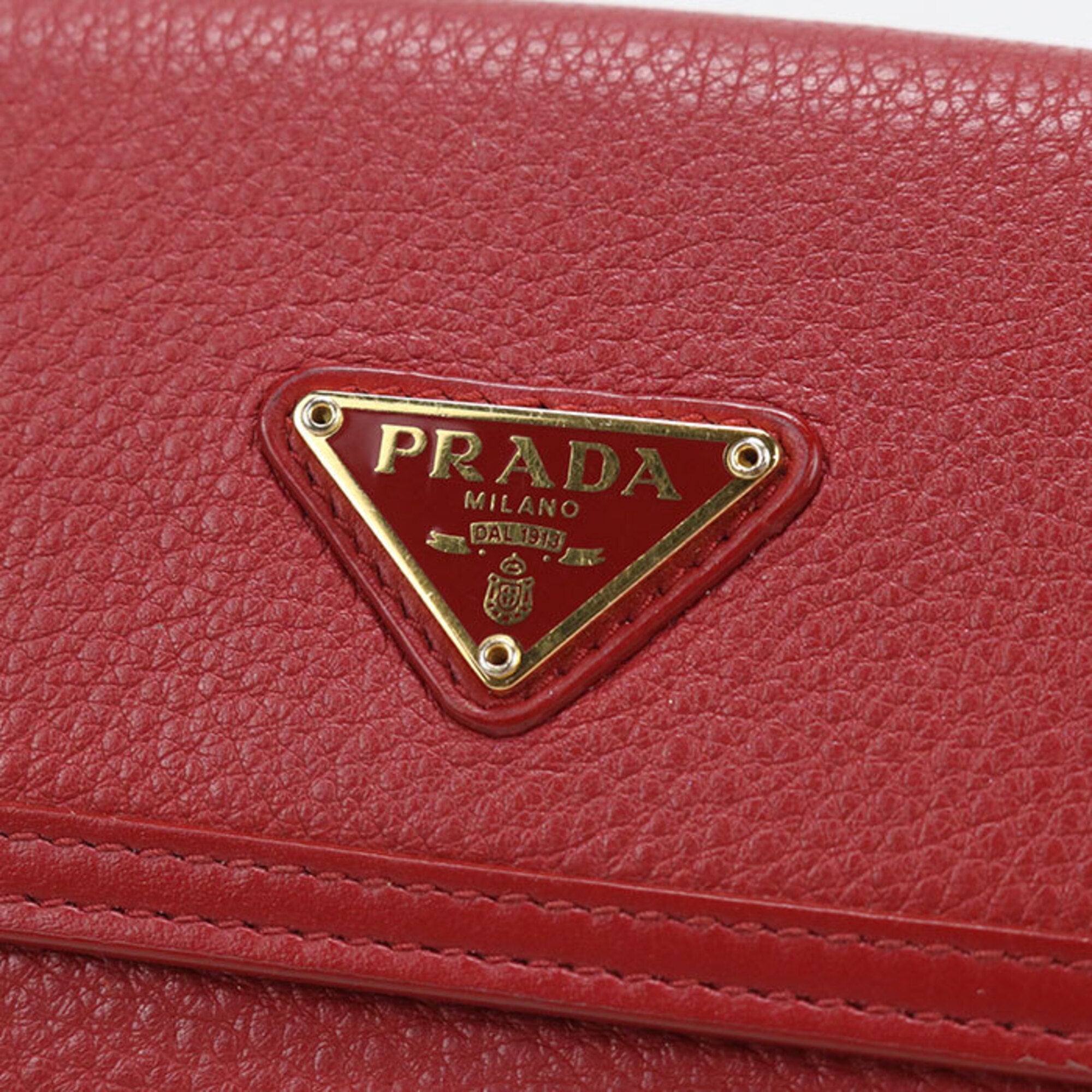 Prada Red Color Leather Wallet (Bi-Fold) (Pre-Owned)