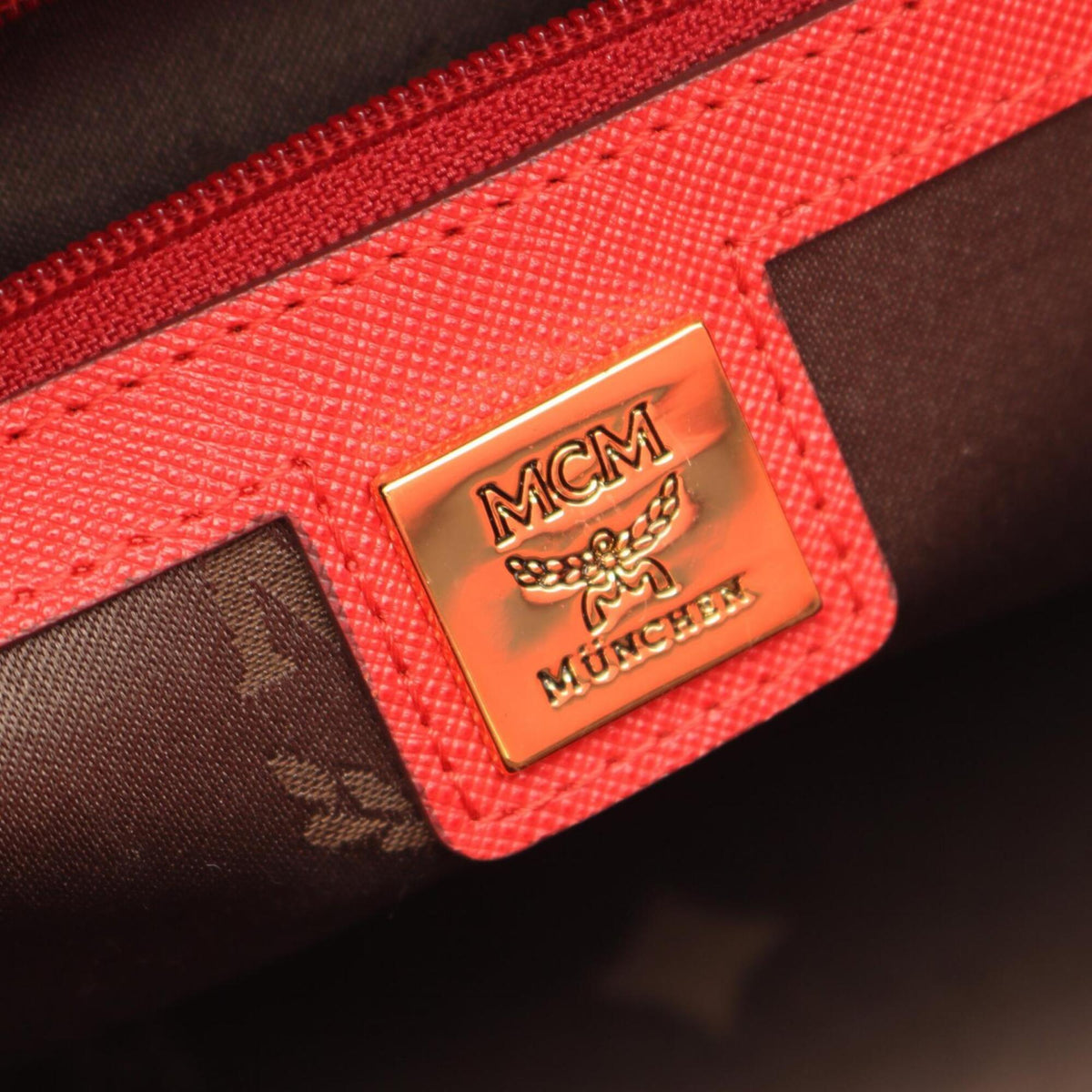 Mcm Red Color Leather Handbag (Pre-Owned)