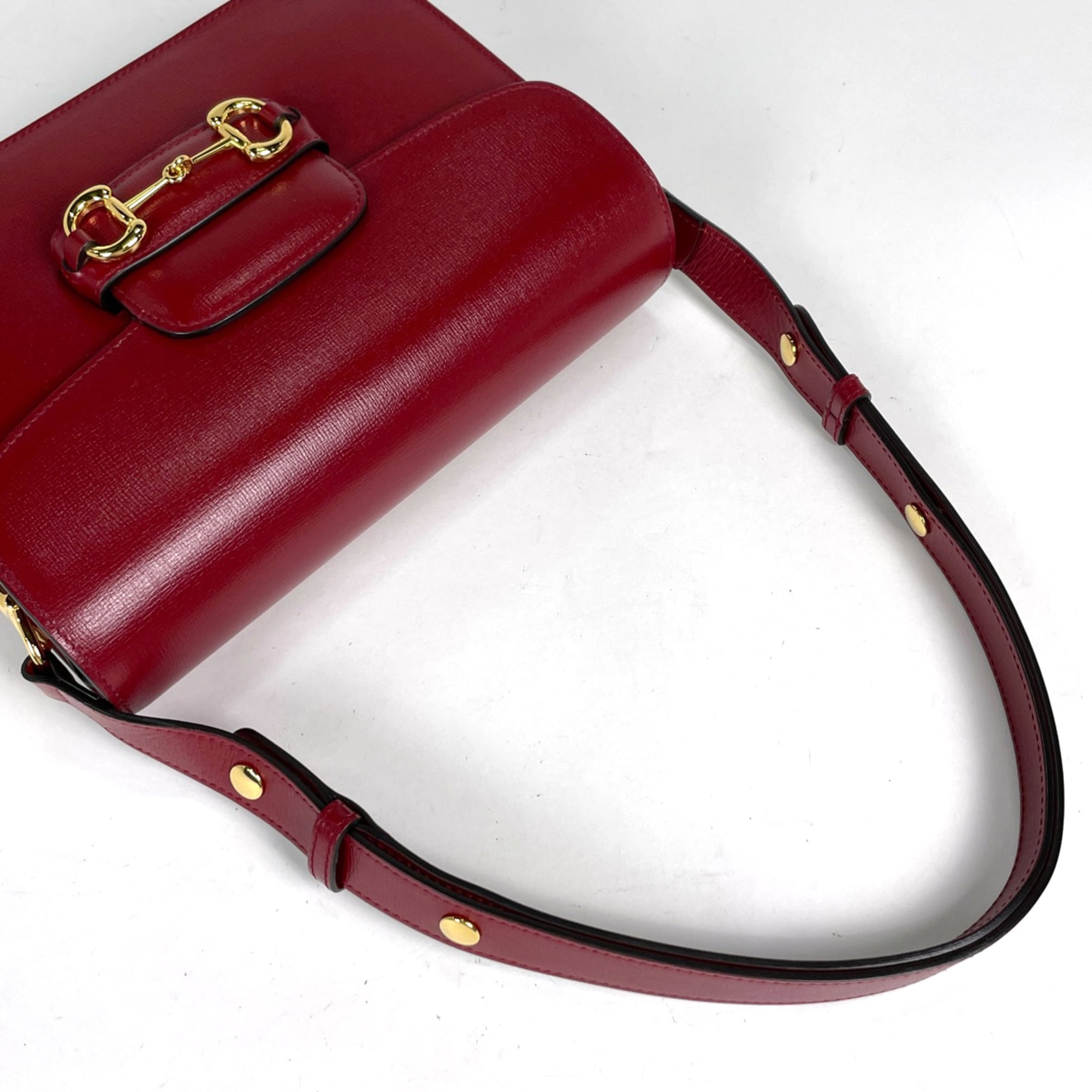Gucci Horsebit Red Color Leather Shoulder Bag (Pre-Owned)