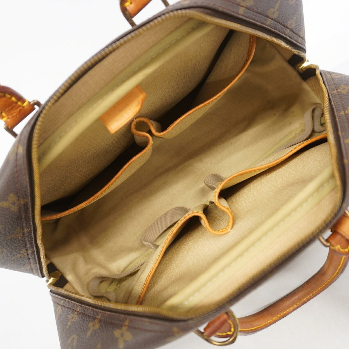 Louis Vuitton Brown Handbag (Pre-Owned)