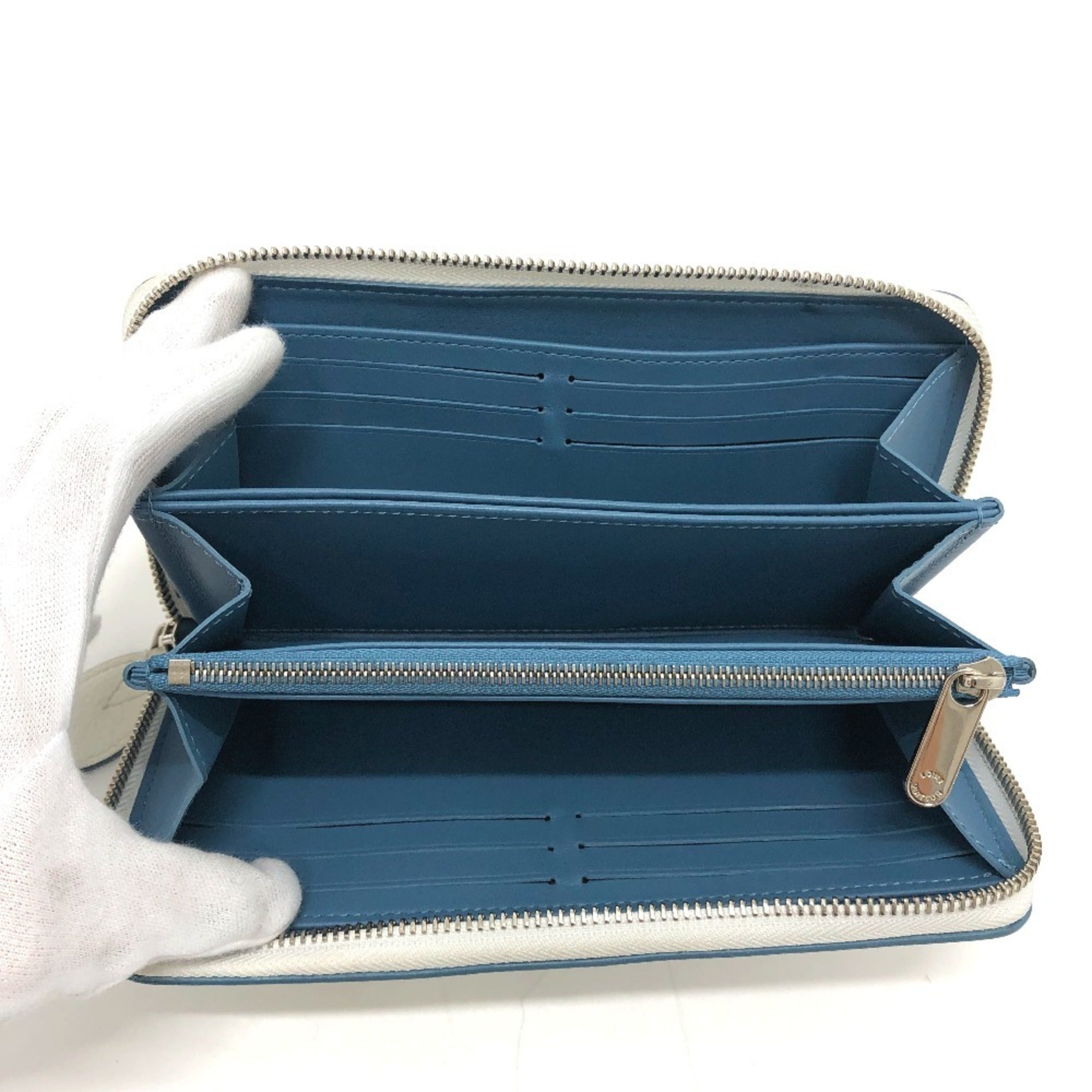Louis Vuitton White Mahina Leather Long Wallet (Bi-Fold) (Pre-Owned)