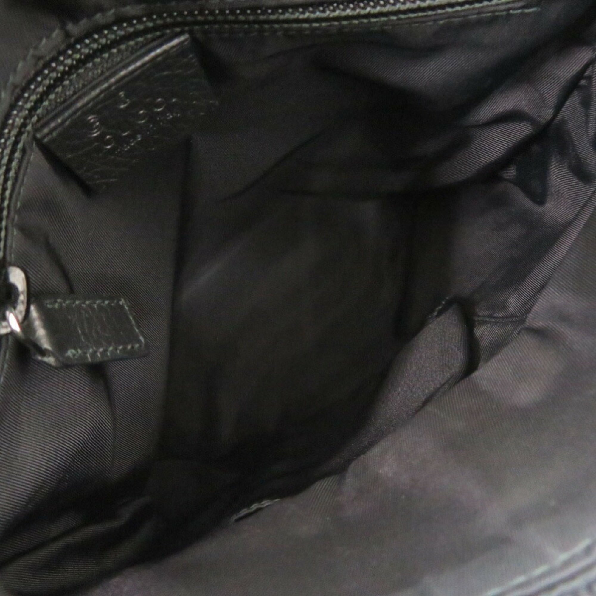 Gucci Black Nylon Shoulder Bag (Pre-Owned)