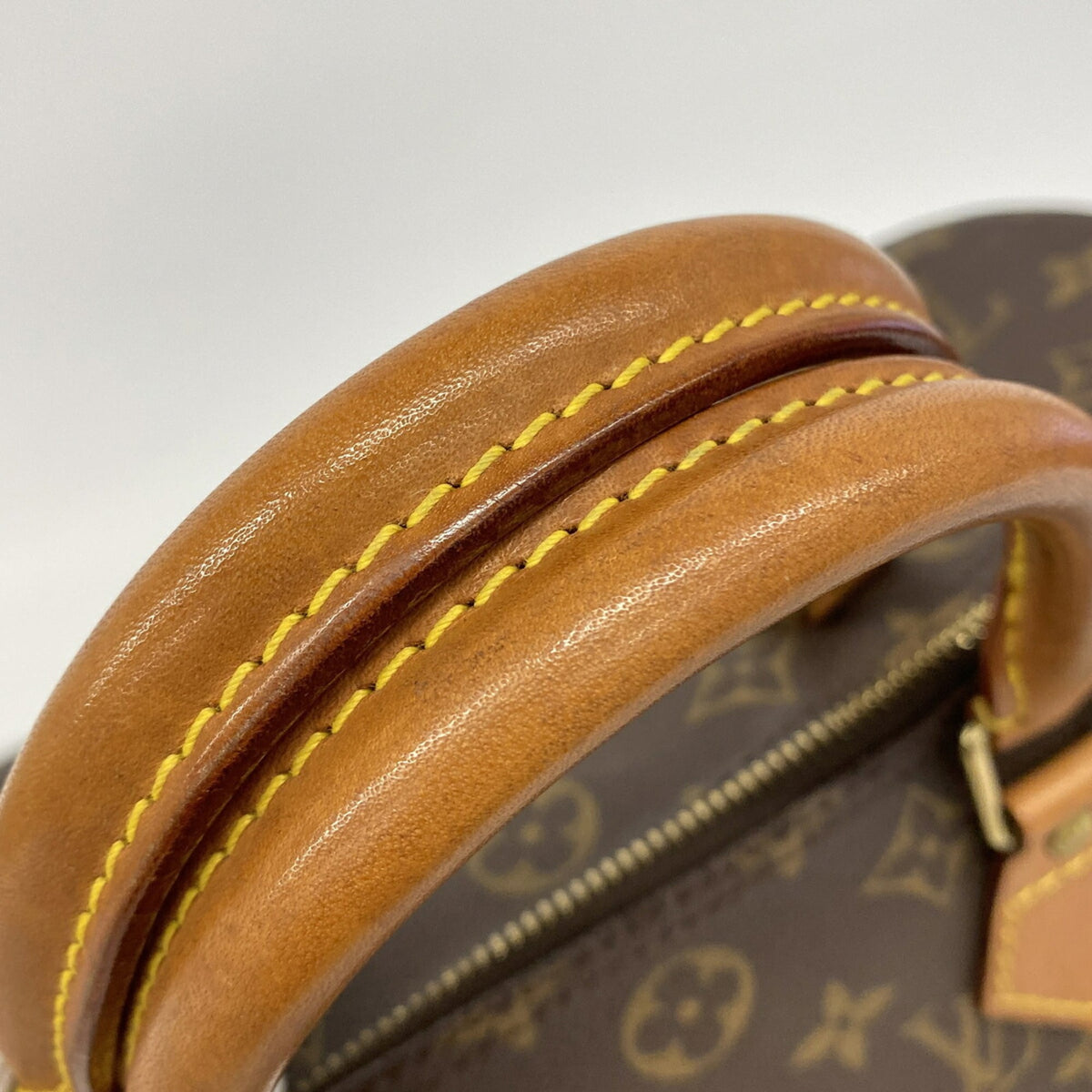 Louis Vuitton Brown Handbag (Pre-Owned)
