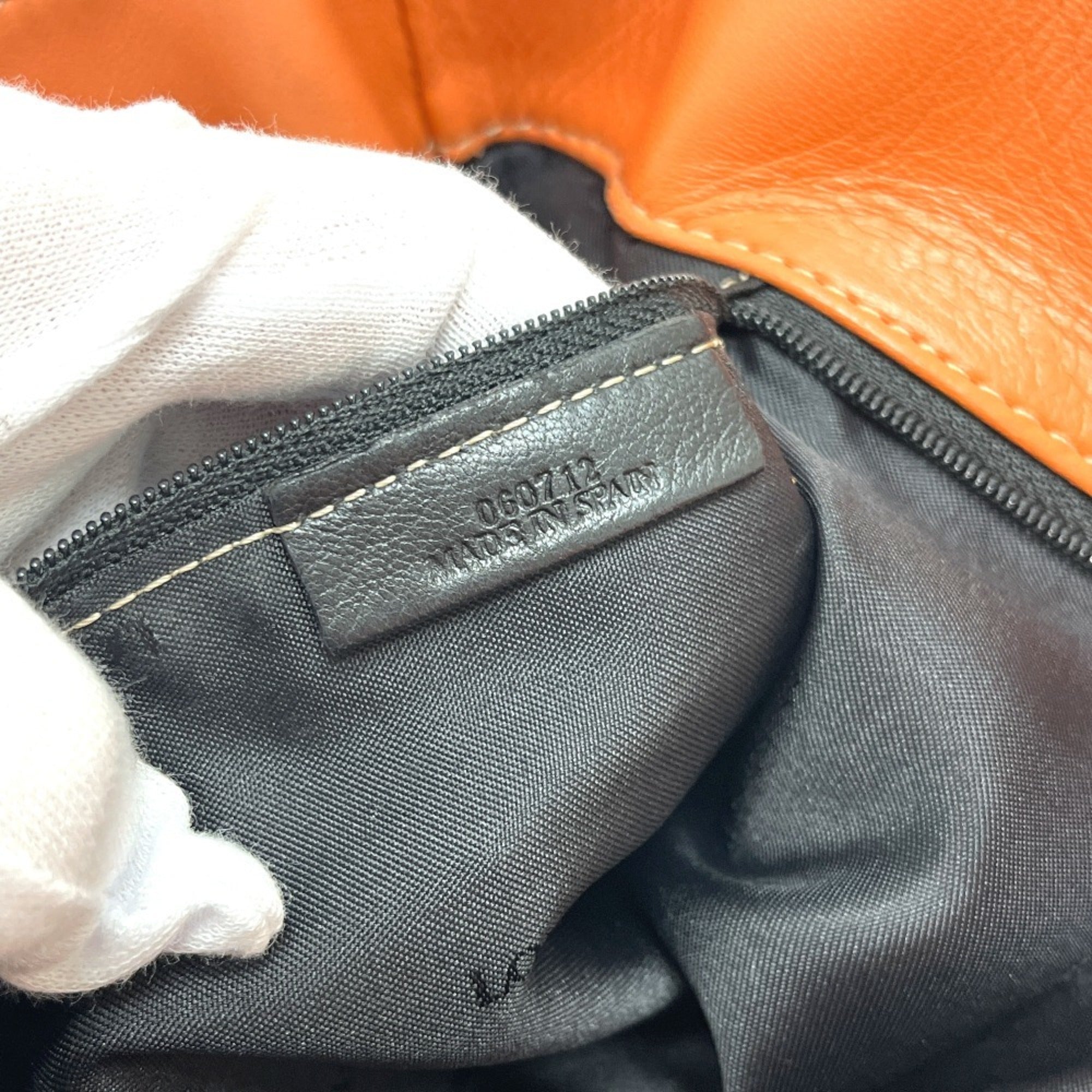 Loewe Amazona Orange Leather Handbag Tote Bag (Pre-Owned)