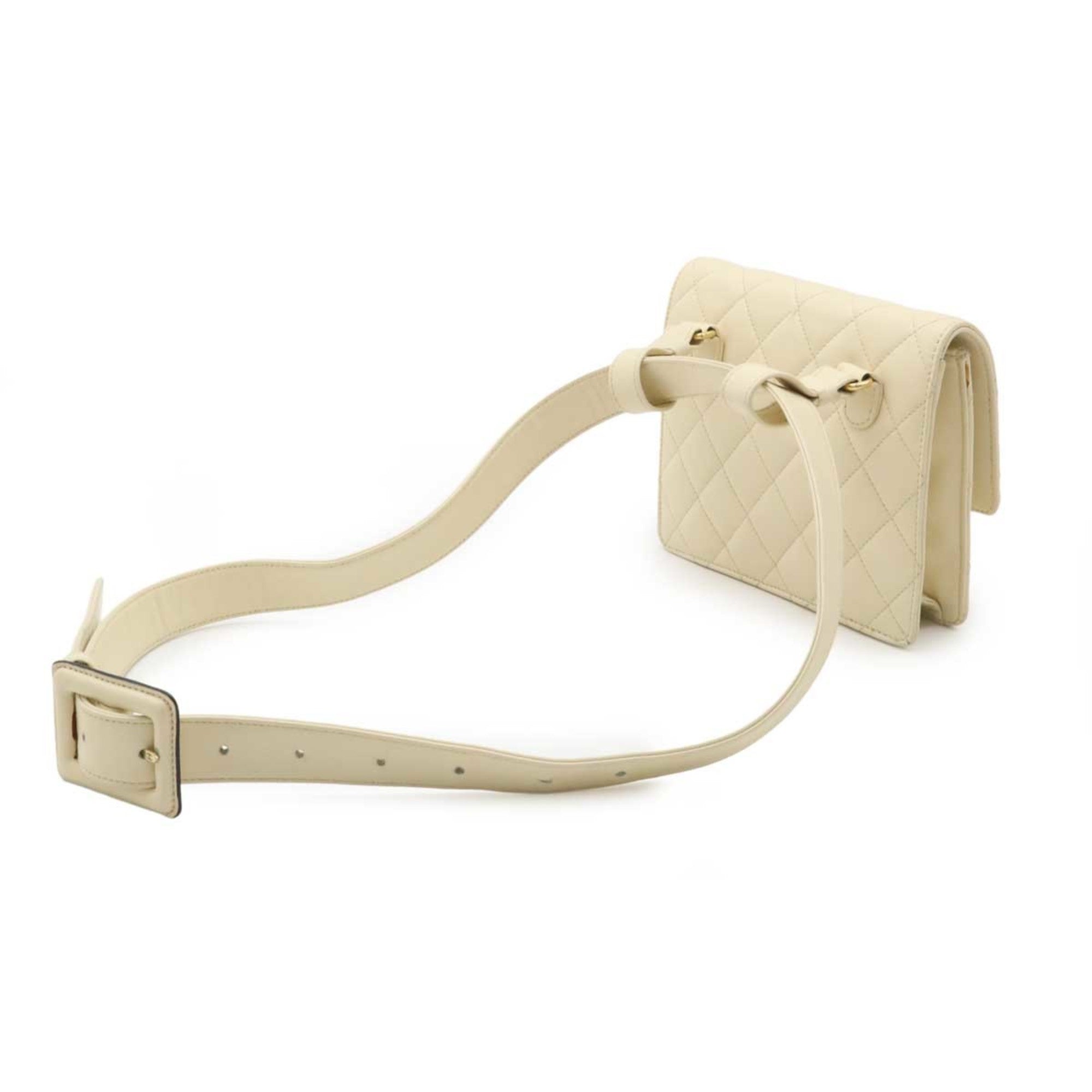 Chanel Ivory Leather Fanny Pack (Pre-Owned)