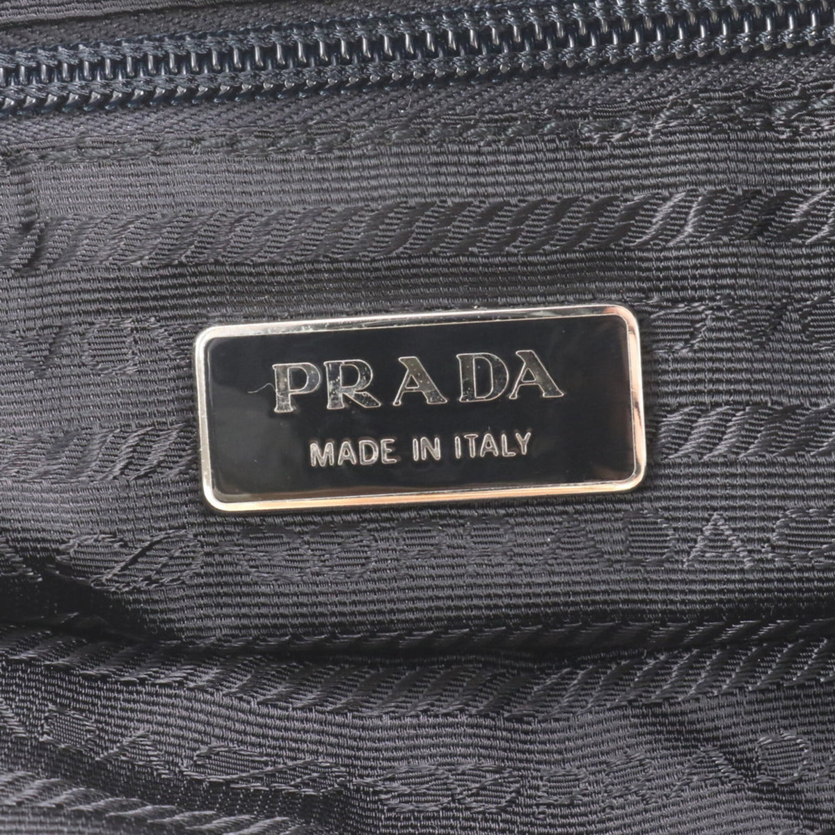 Prada Black Leather Nylon Messenger Bag Shoulder Bag (Pre-Owned)