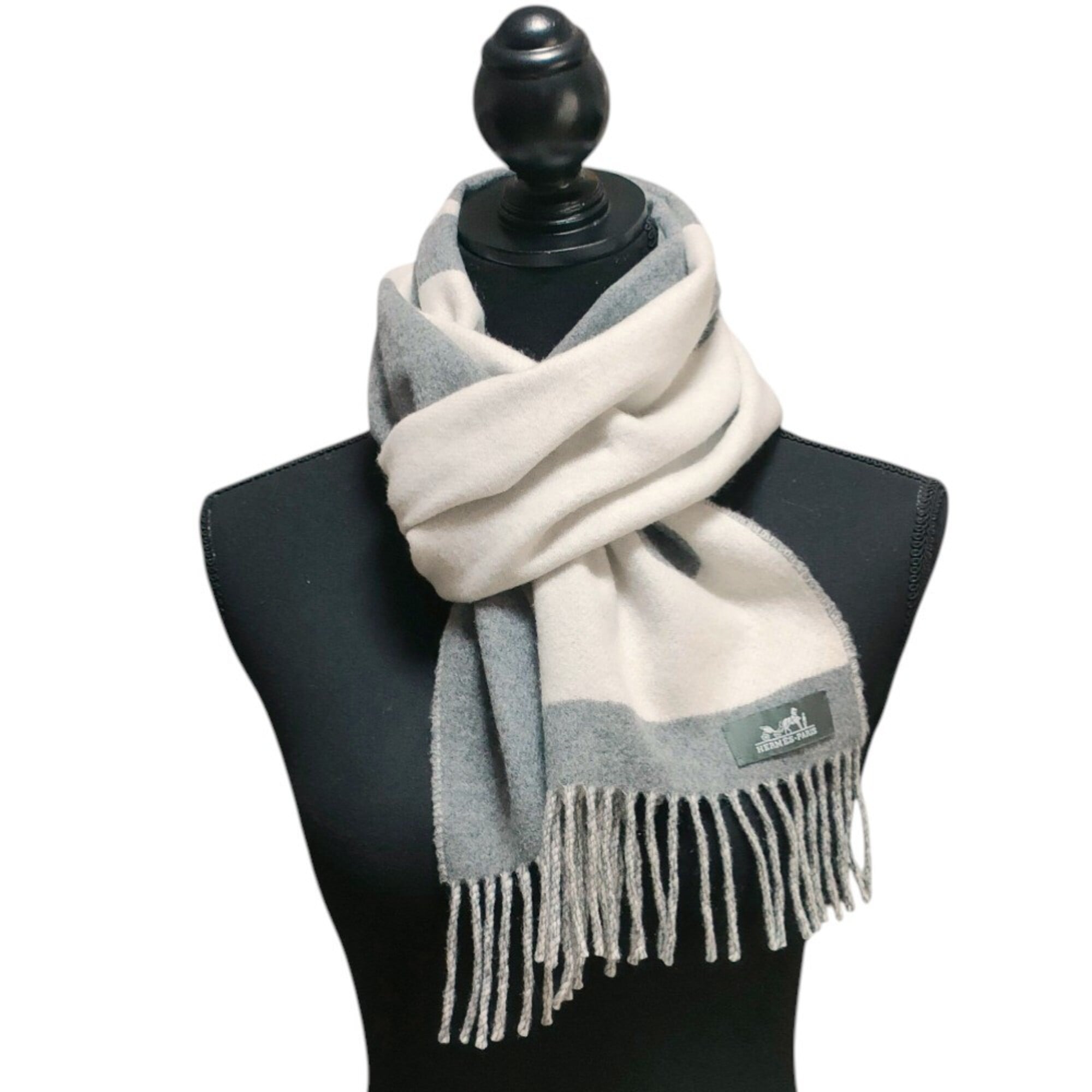 Hermes Kara Gray Off-White Cashmere (Pre-Owned)
