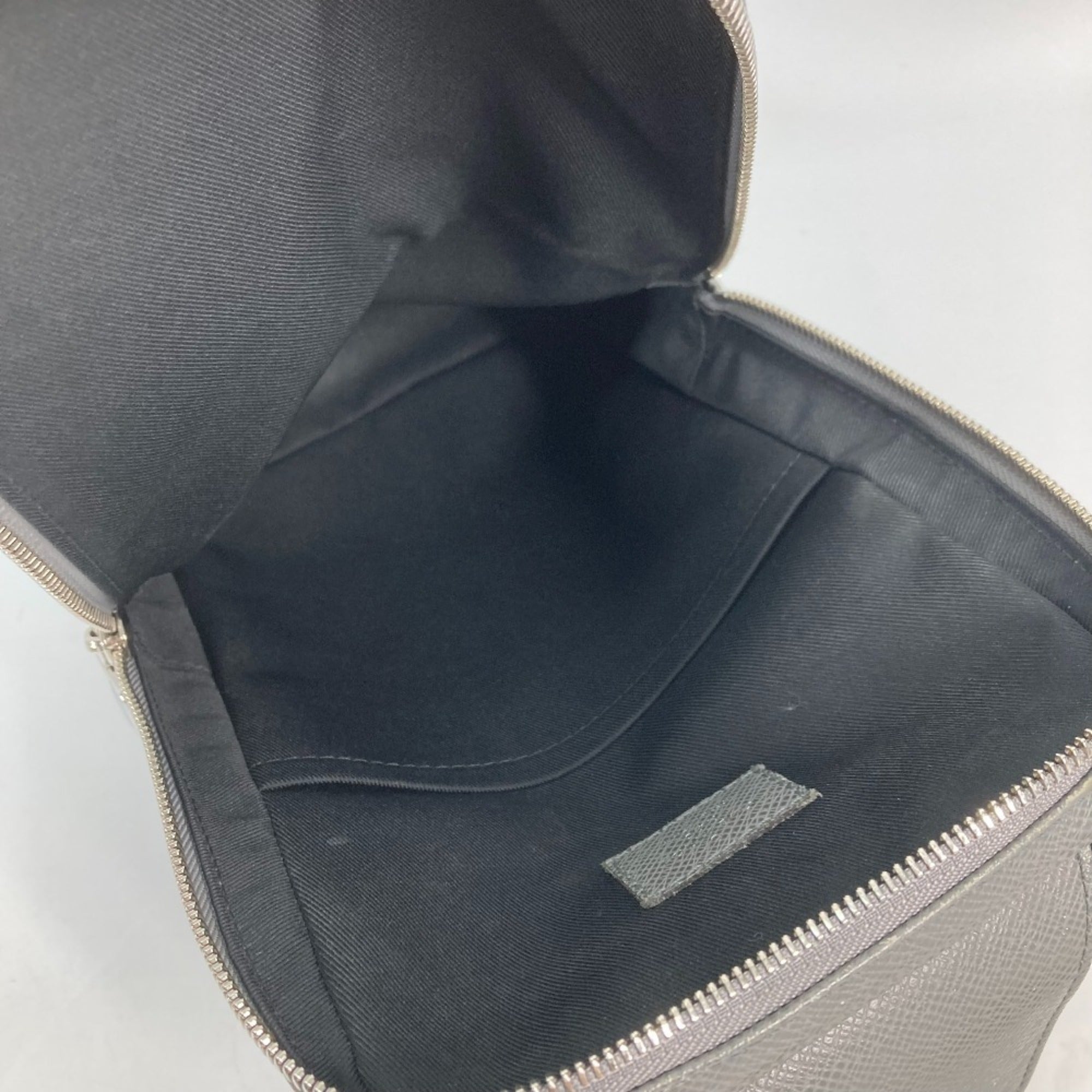Louis Vuitton Galle Gray Taiga Leather Shoulder Bag Sling Bag (Pre-Owned)