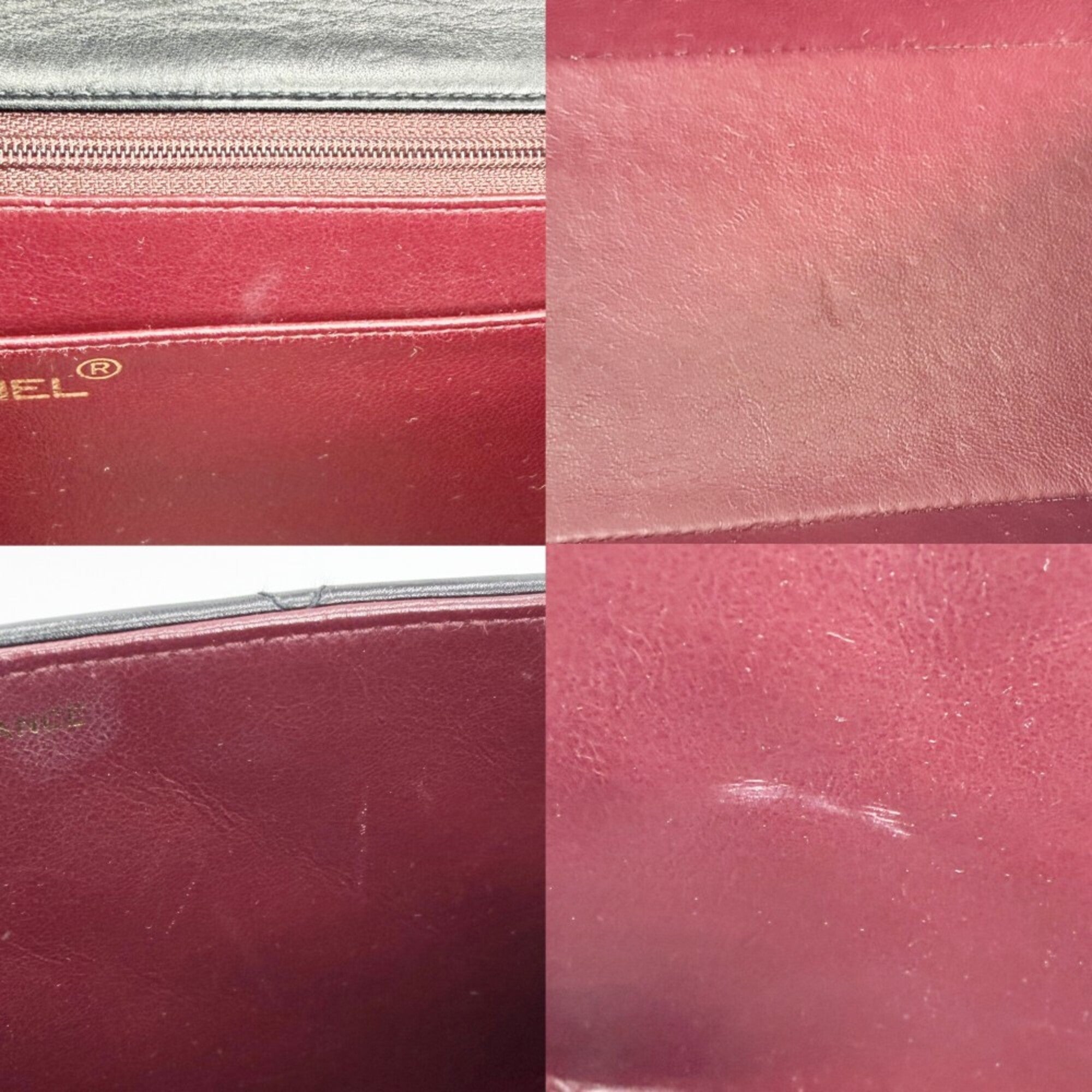 Chanel Black Leather Shoulder Bag (Pre-Owned)