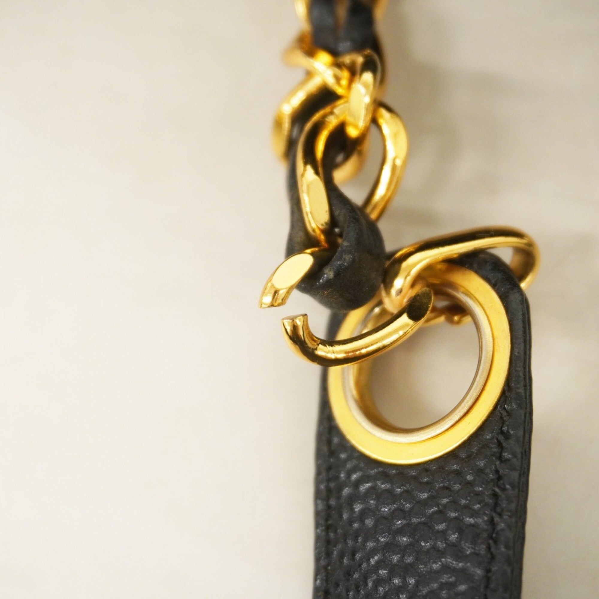 Chanel Black Grained Calfskin Shoulder Bag (Pre-Owned)