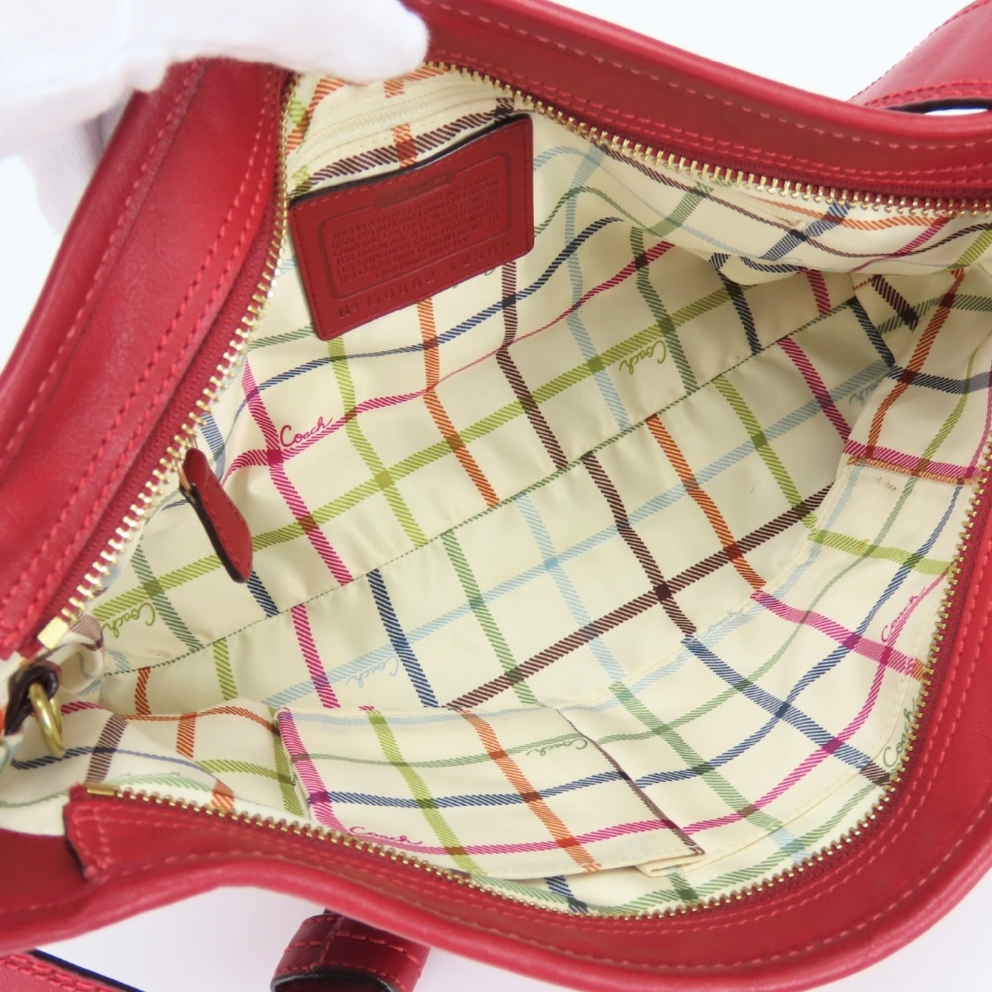 Coach Red Color Leather Shoulder Bag (Pre-Owned)