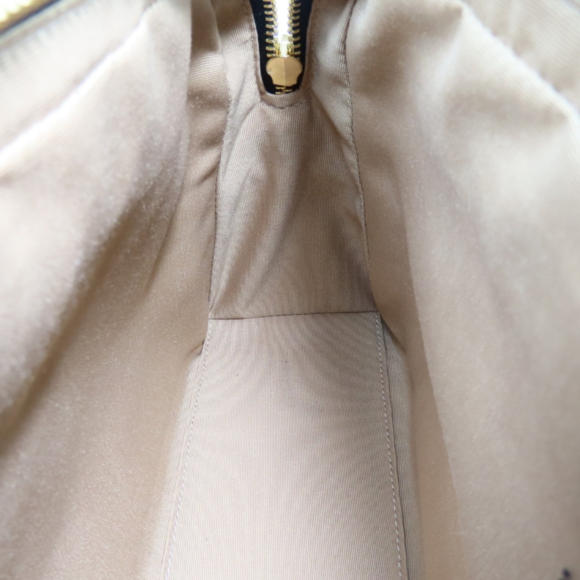 Coach Beige Black Ivory Leather Handbag (Pre-Owned)
