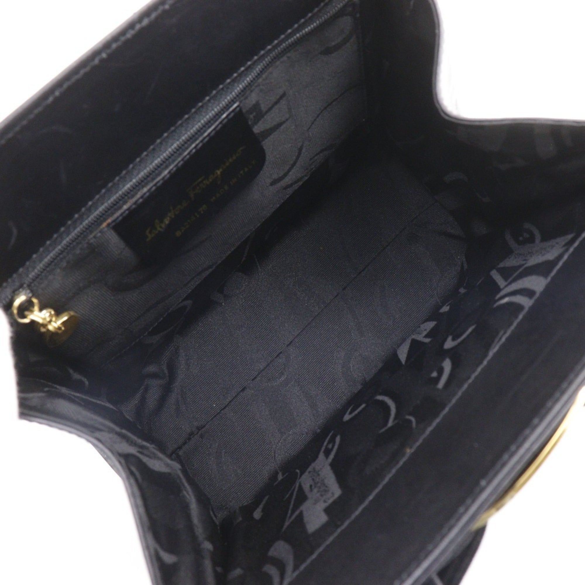 Salvatore Ferragamo Black Leather Handbag (Pre-Owned)