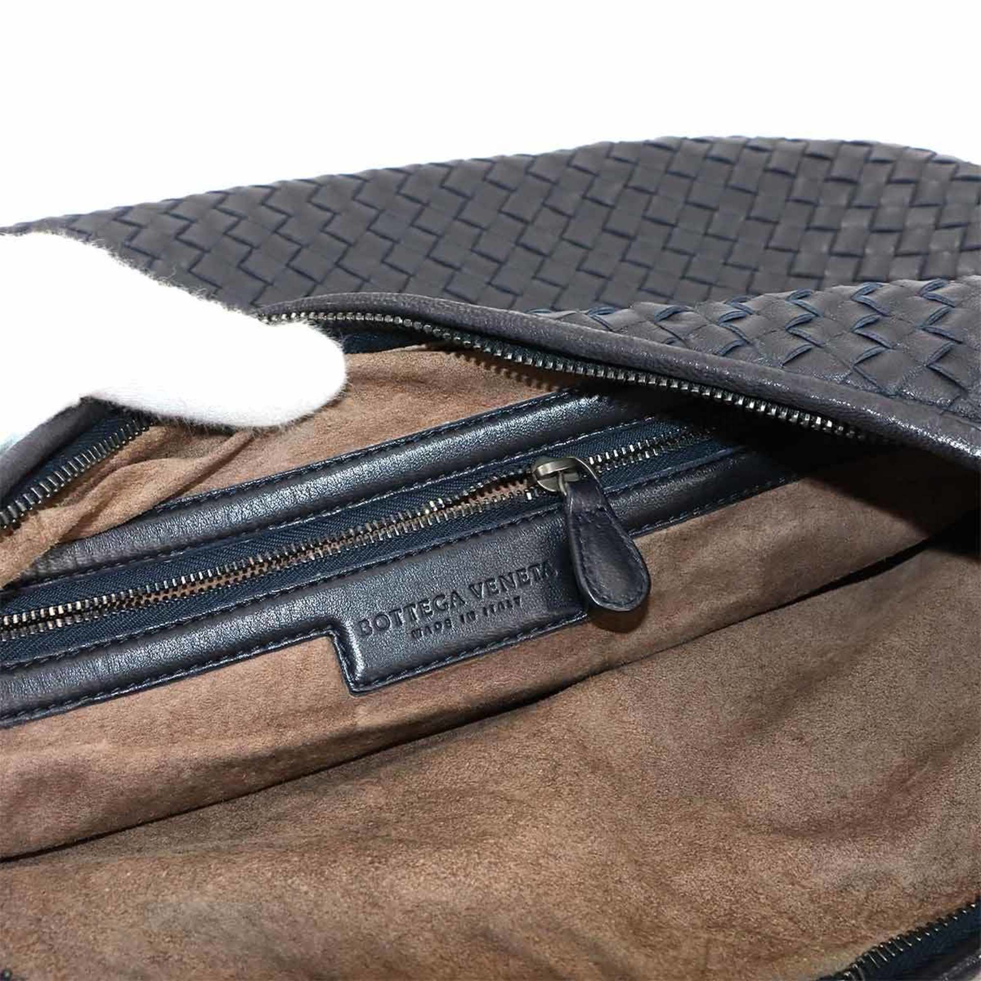 Bottega Veneta Navy Leather Shoulder Bag (Pre-Owned)