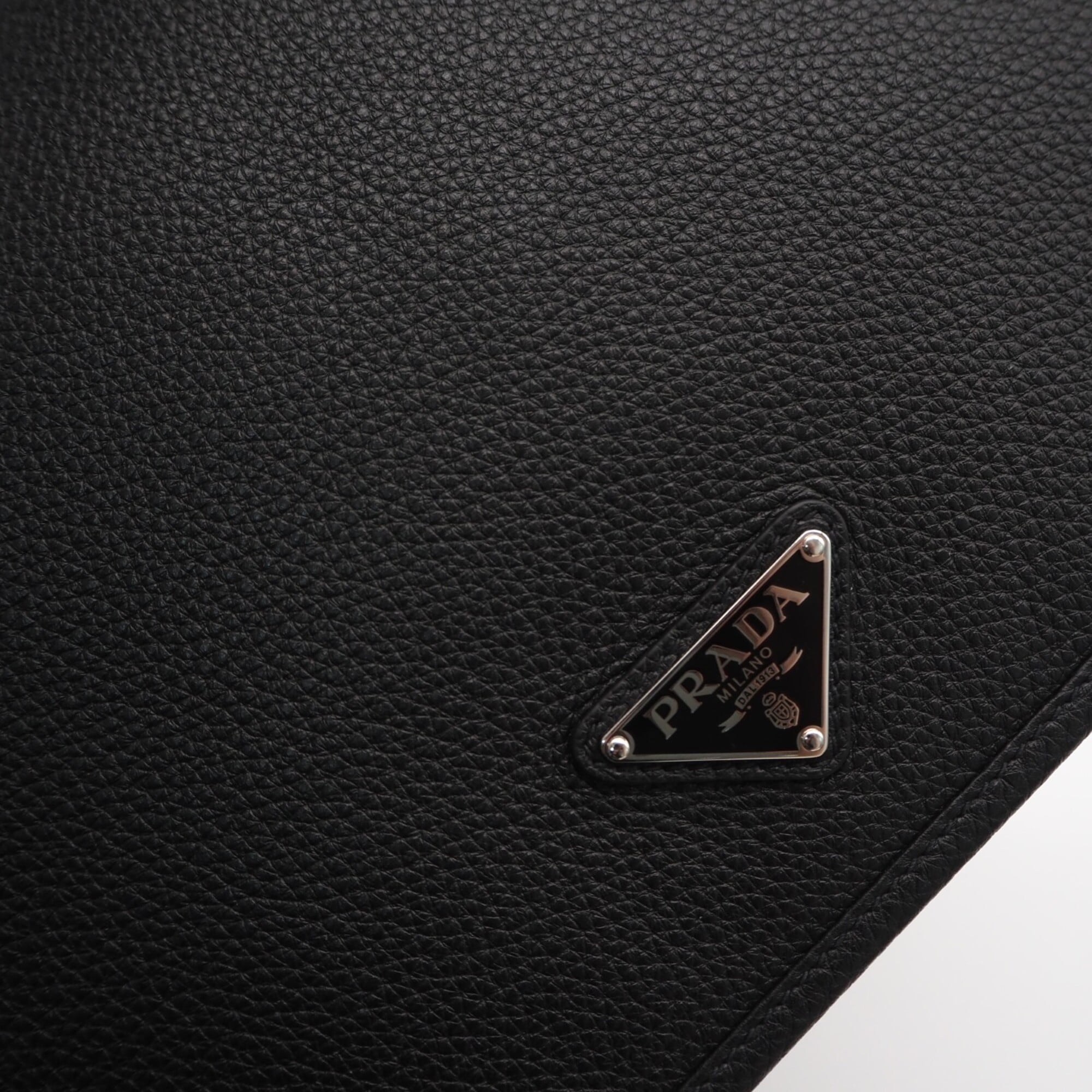 Prada Black Leather Shoulder Bag (Pre-Owned)