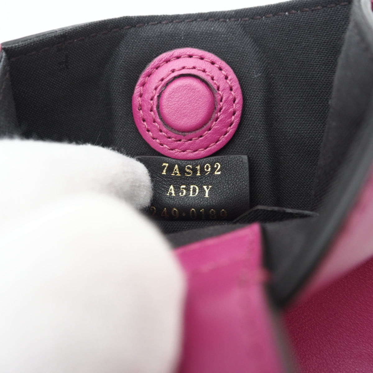 Fendi Pink Leather Phone Wallet (Pre-Owned)