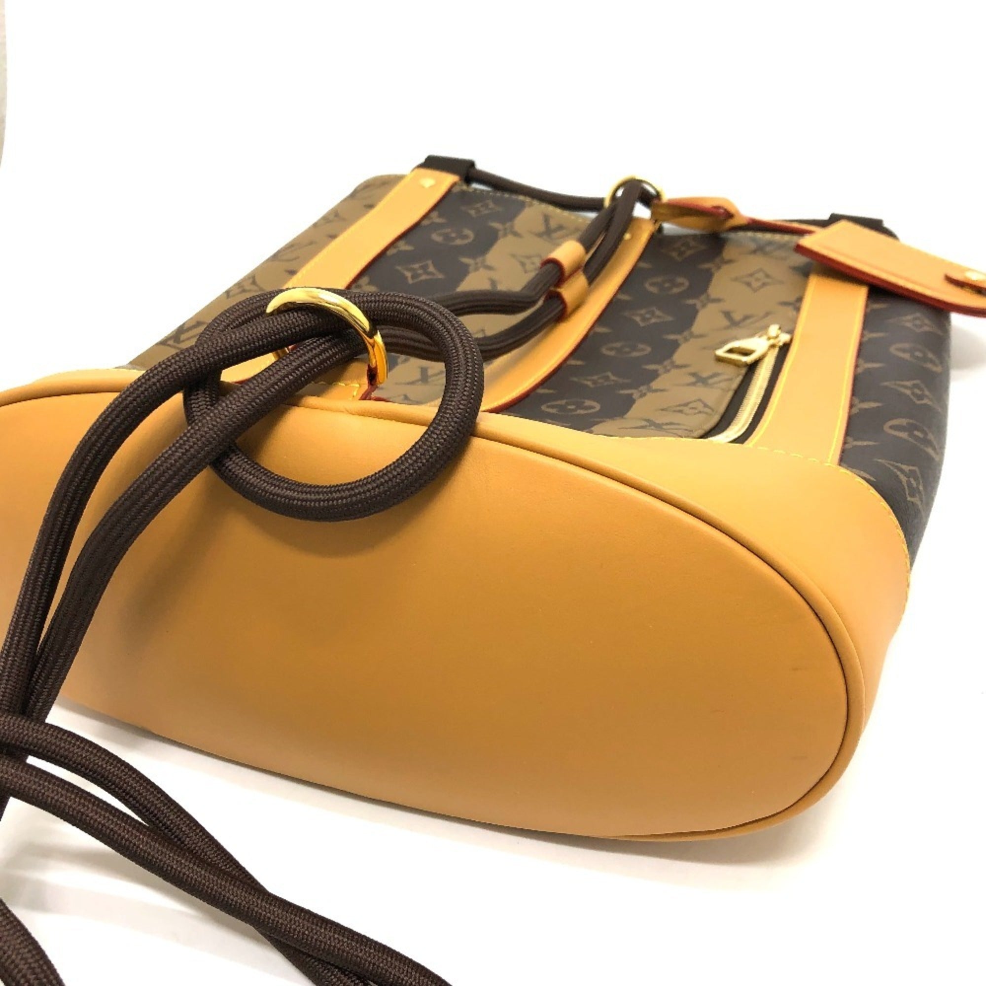 Louis Vuitton Monogram Brown Monogram Shoulder Bag (Pre-Owned)