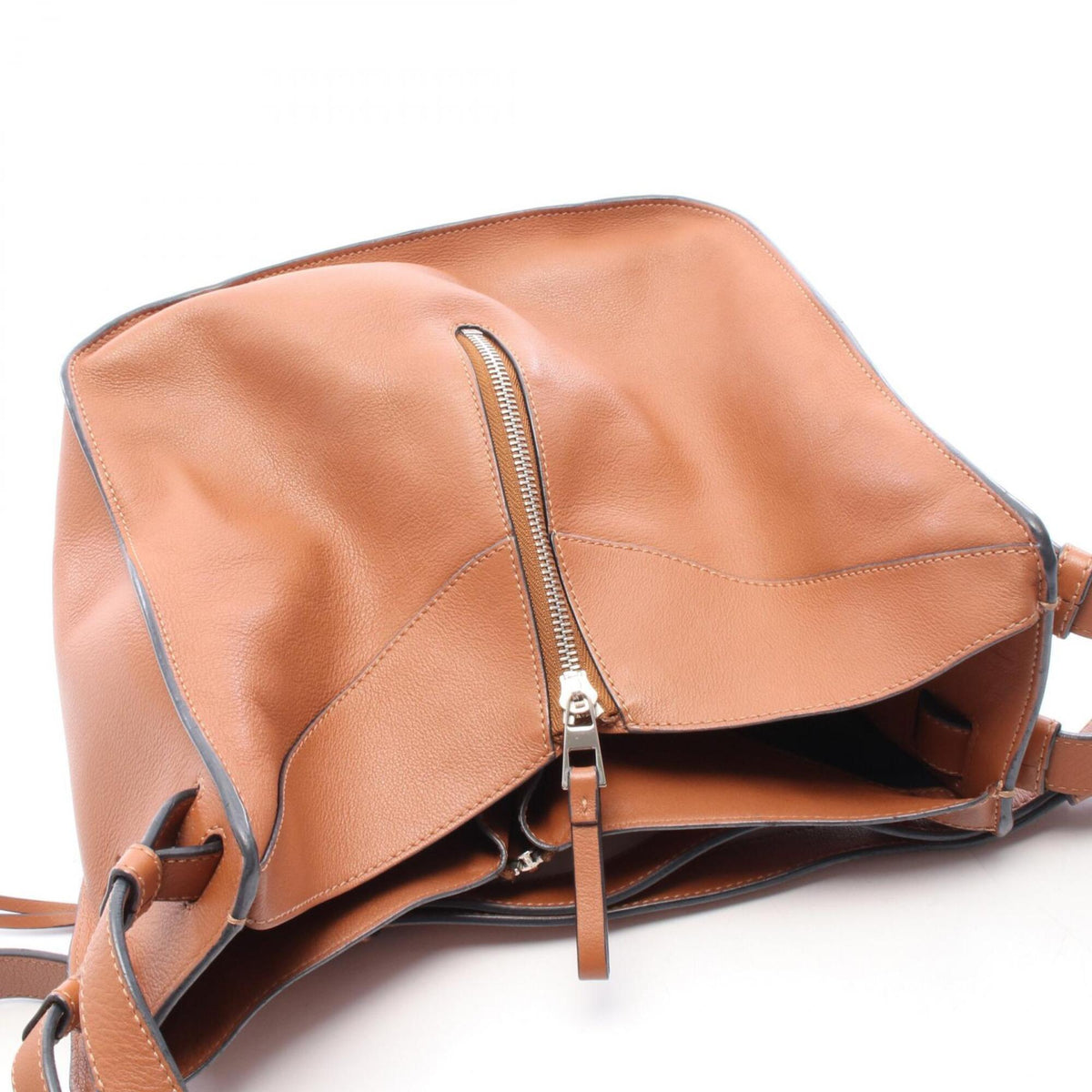 Loewe Brown Leather Handbag (Pre-Owned)