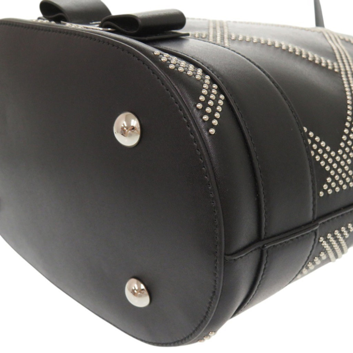 Salvatore Ferragamo Black Leather Handbag Shoulder Bag (Pre-Owned)