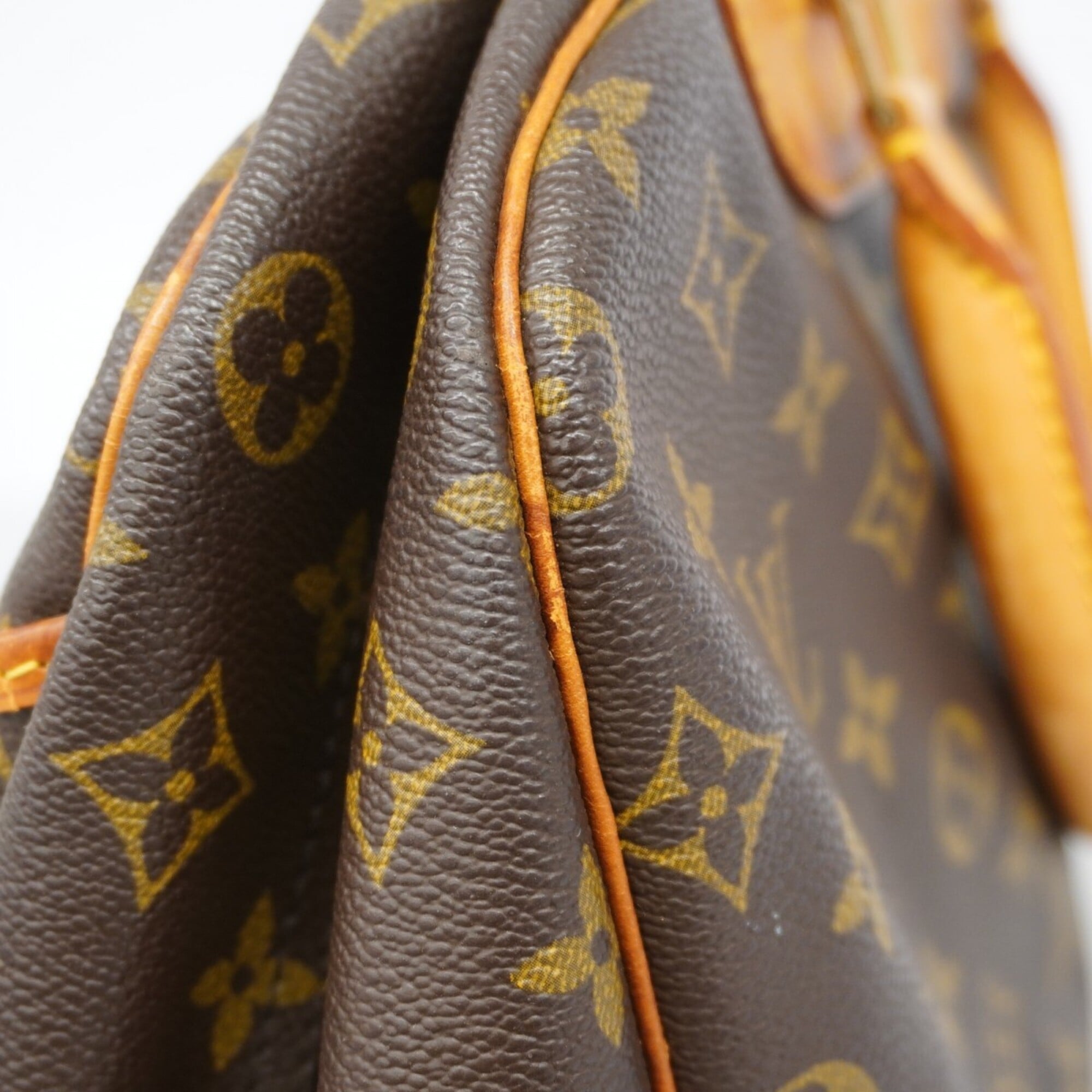 Louis Vuitton Brown Handbag (Pre-Owned)