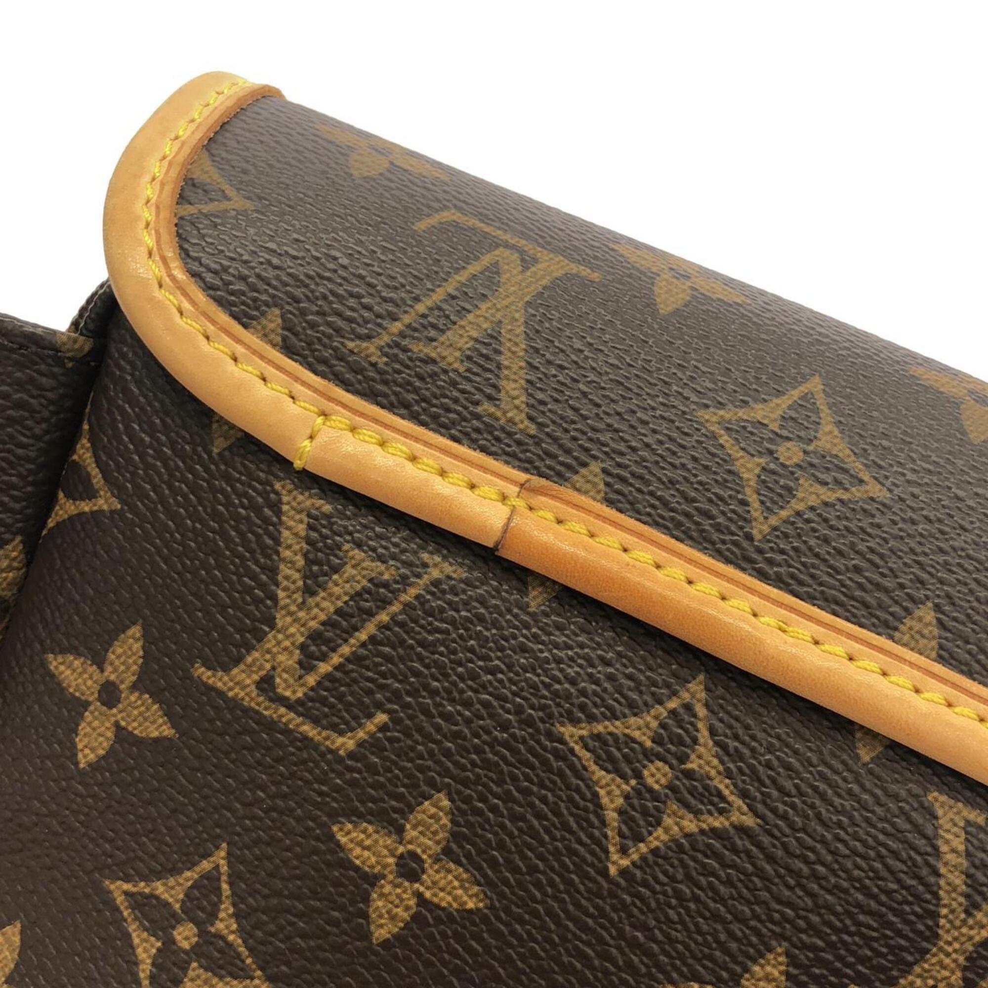 Louis Vuitton Marron Coated Canvas Shoulder Bag (Pre-Owned)