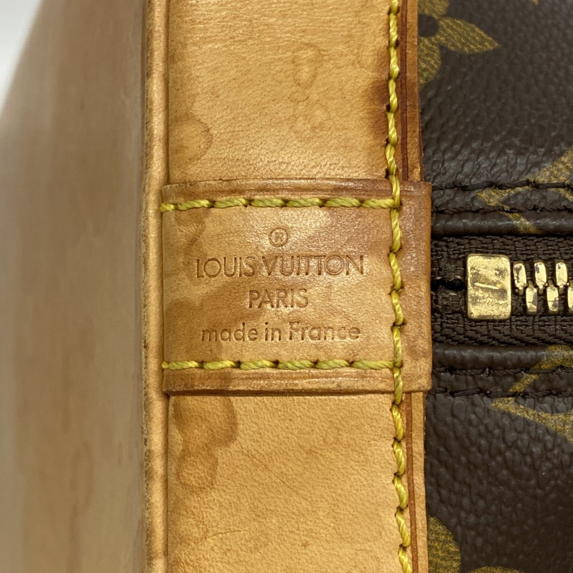 Louis Vuitton Brown Handbag (Pre-Owned)