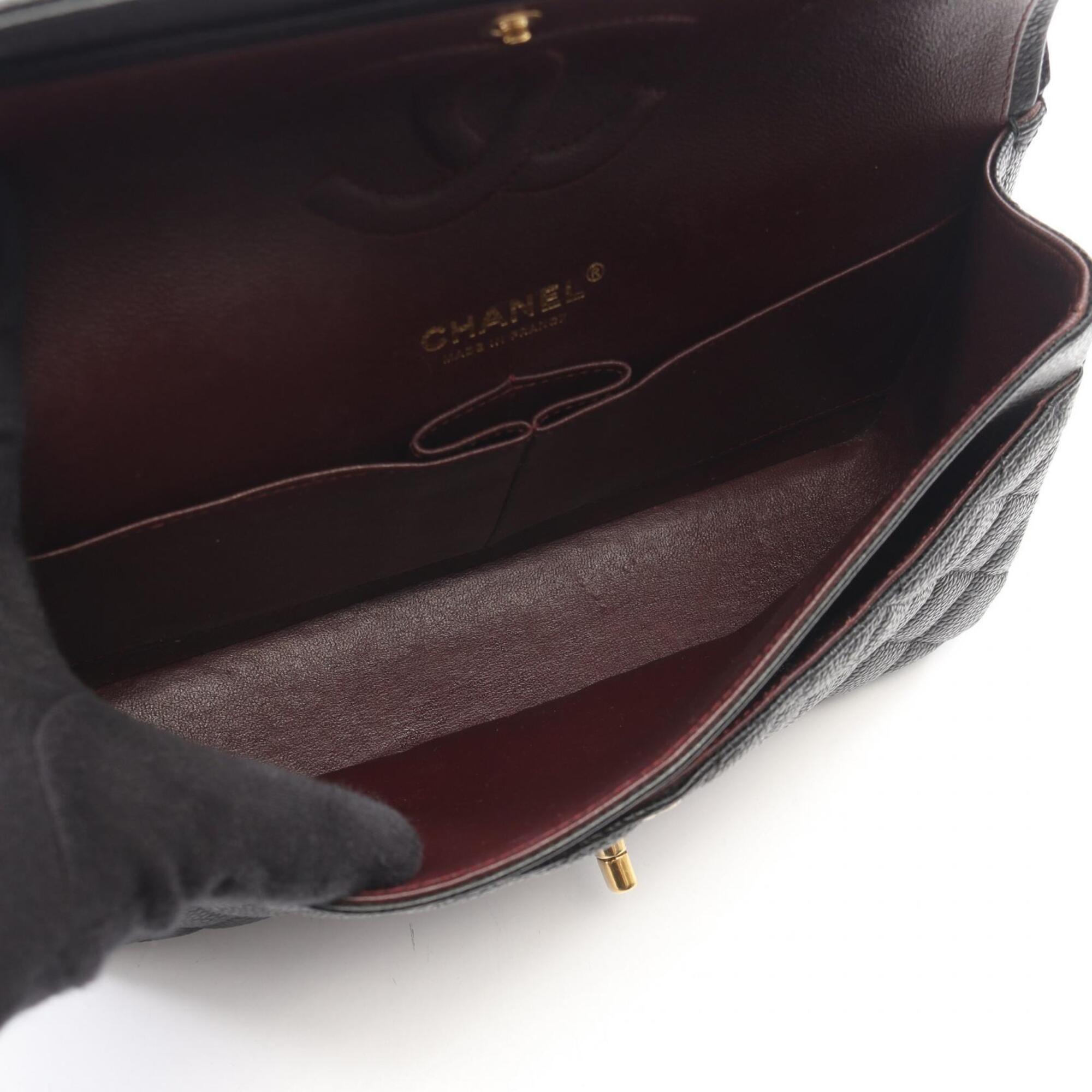 Chanel Black Grained Calfskin Handbag Shoulder Bag (Pre-Owned)