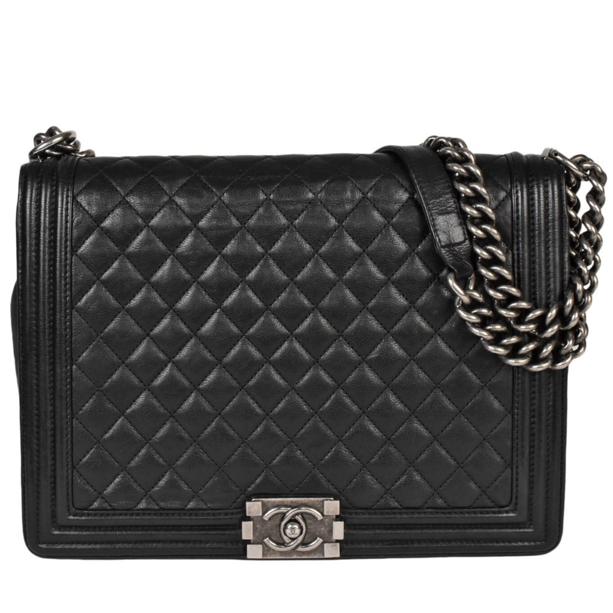 Chanel Black Caviar Leather Shoulder Bag (Pre-Owned)